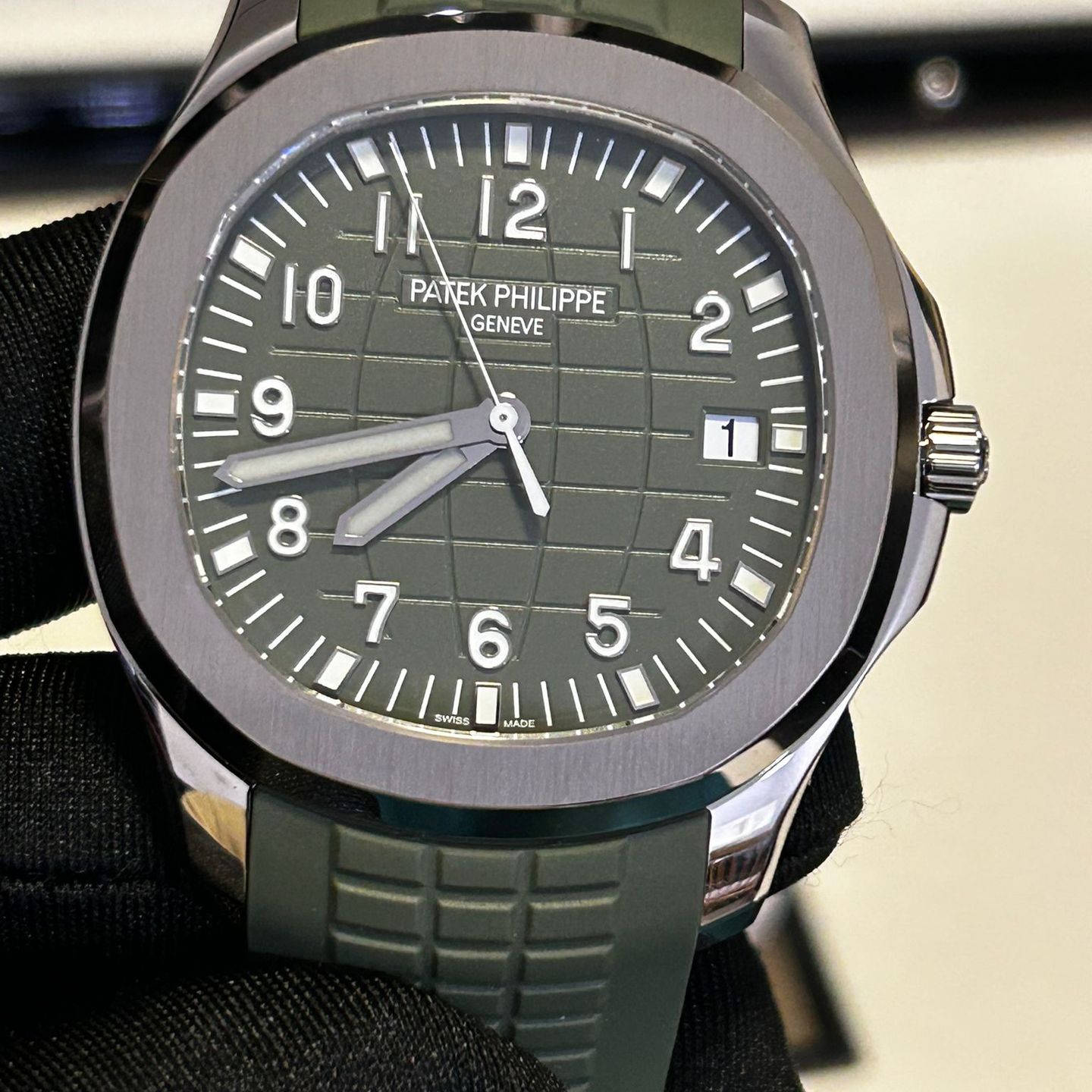 Patek Philippe Aquanaut 5168G-010 (2025) - Groen wijzerplaat 42mm Witgoud (7/8)