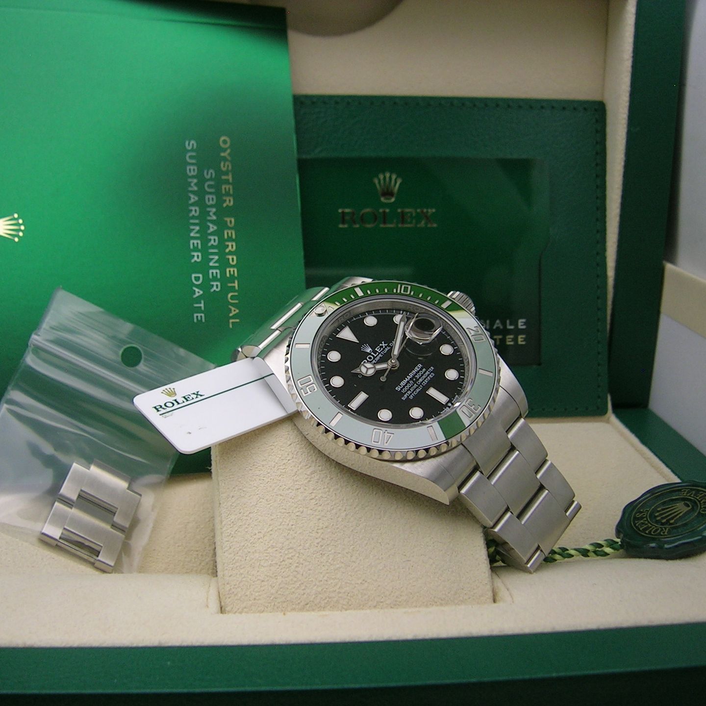 Rolex Submariner Date 126610LV (2023) - Black dial 41 mm Steel case (6/6)