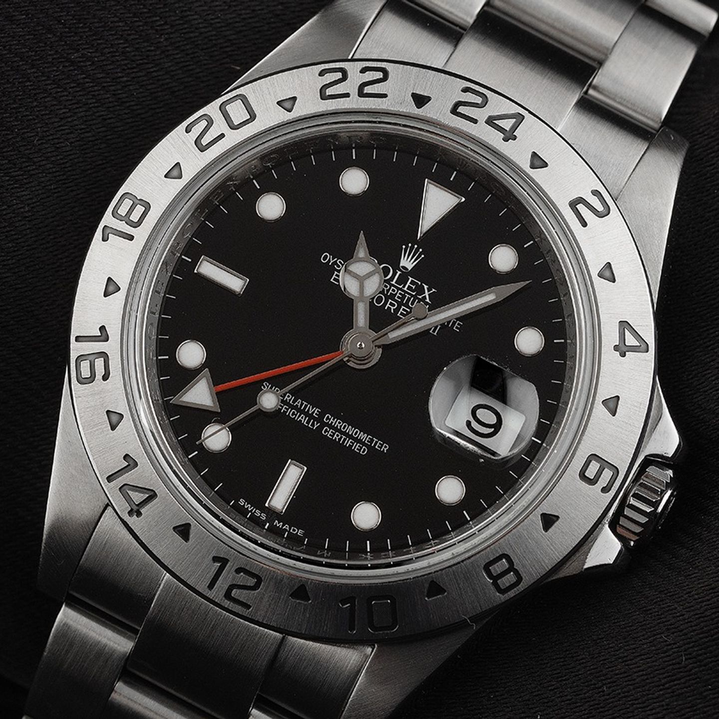 Rolex Explorer II 16570T - (3/8)