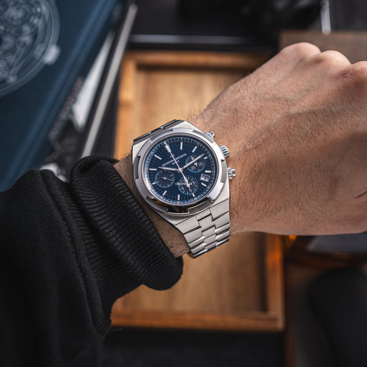 Vacheron Constantin Overseas Chronograph 5500V/110A-B148 - (4/8)