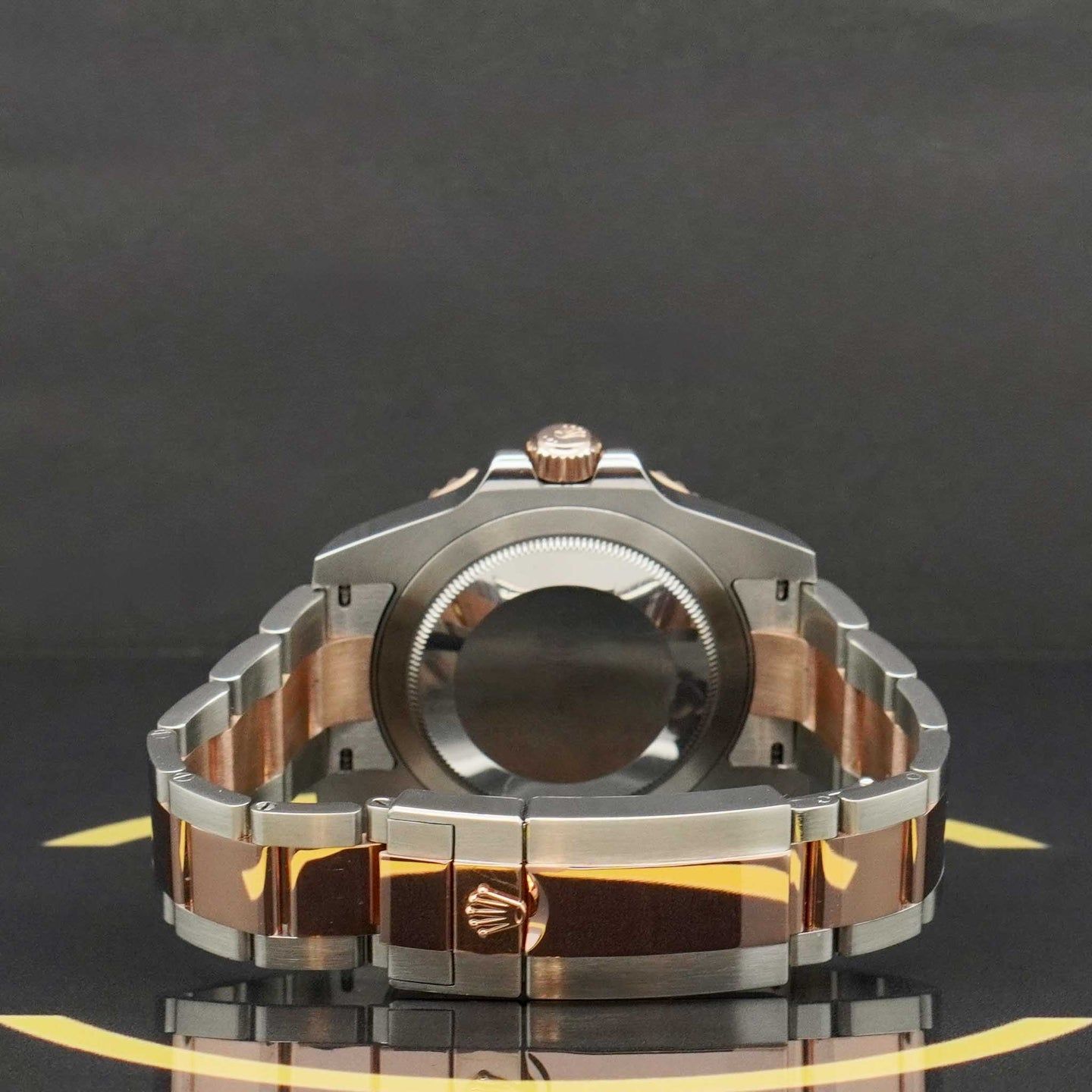 Rolex GMT-Master II 126711CHNR (2022) - Black dial 40 mm Gold/Steel case (6/7)