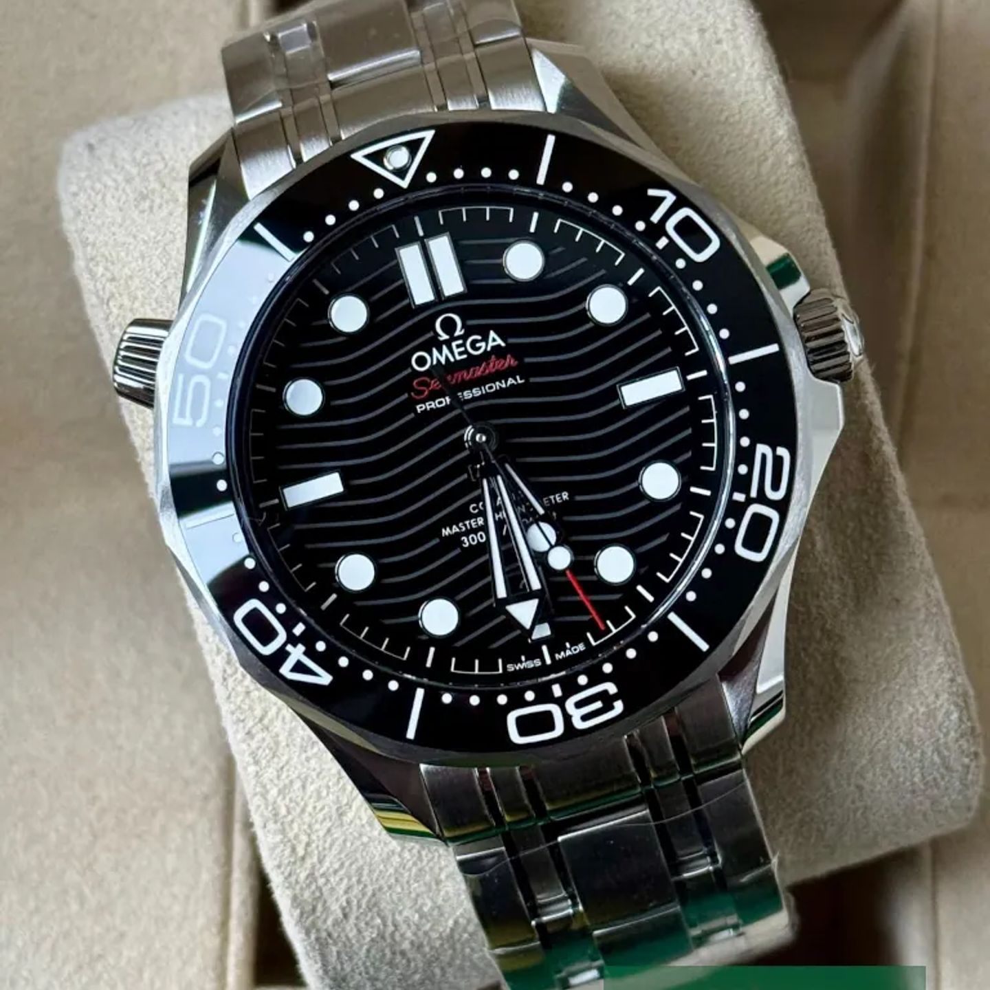Omega Seamaster Diver 300 M 210.30.42.20.01.001 - (1/7)