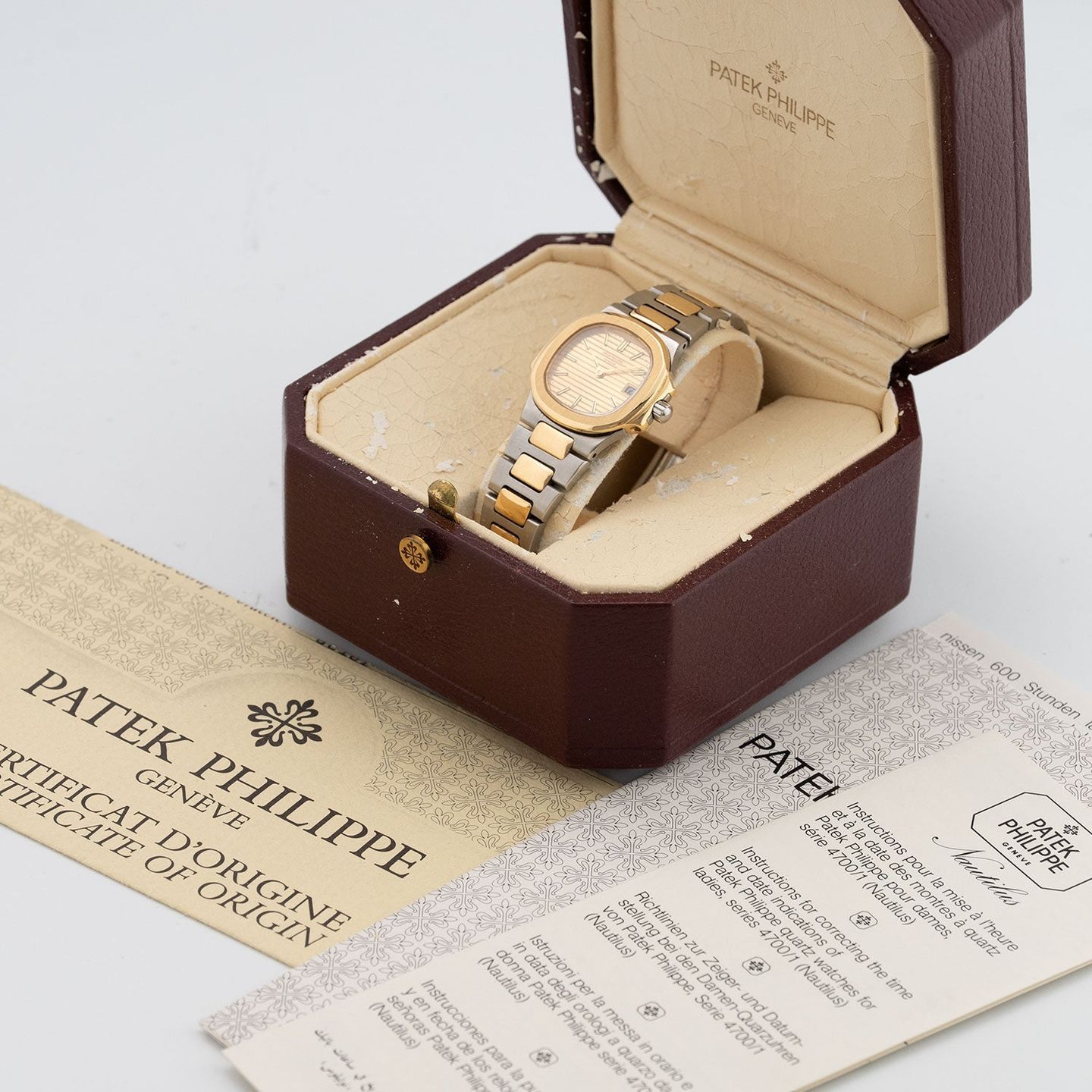 Patek Philippe Nautilus 4700/001 - (8/8)