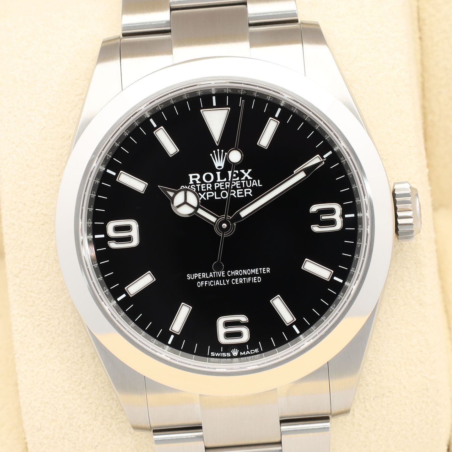 Rolex Explorer 224270 (2023) - Black dial 40 mm Steel case (1/8)