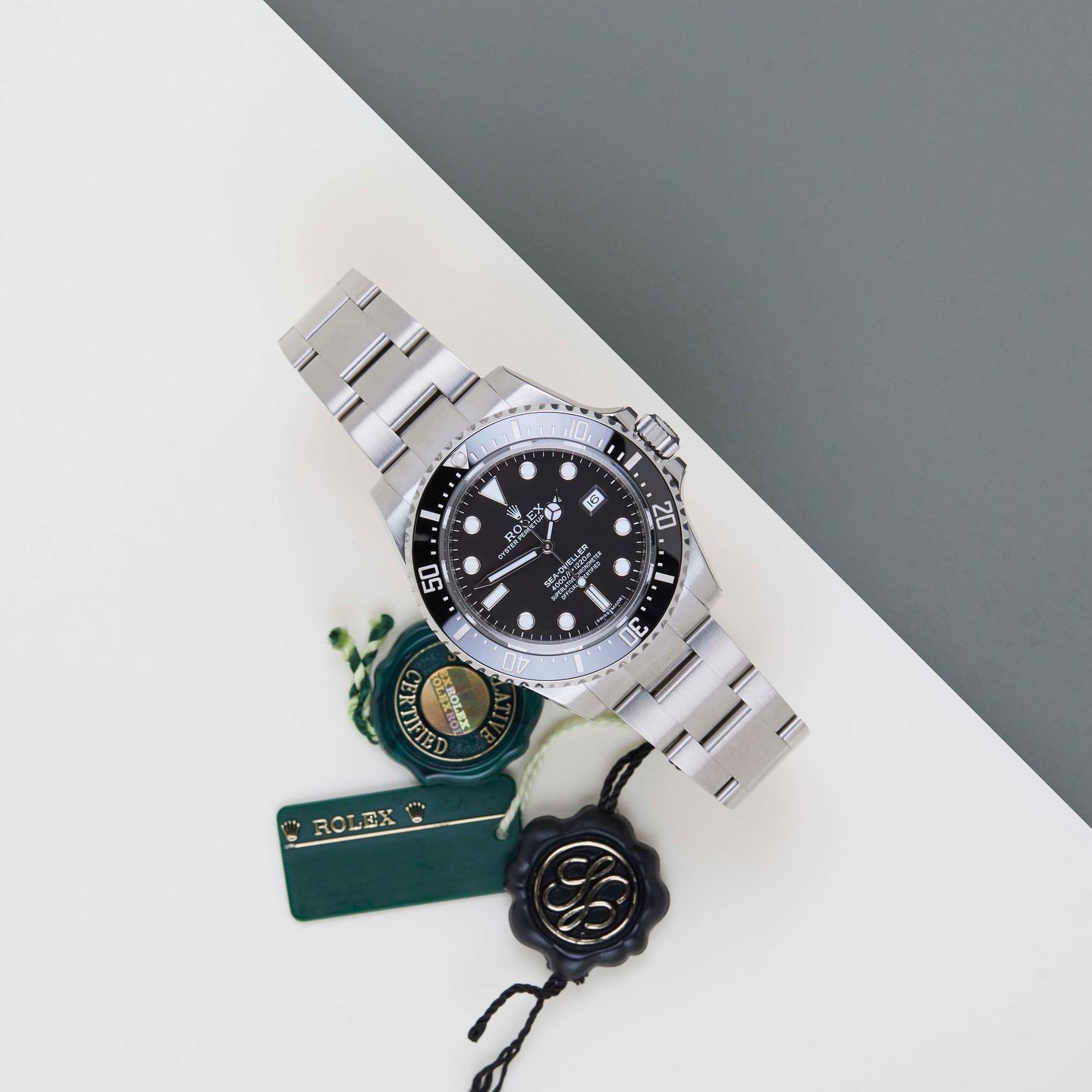 Rolex Sea-Dweller 4000 116600 - (2/8)