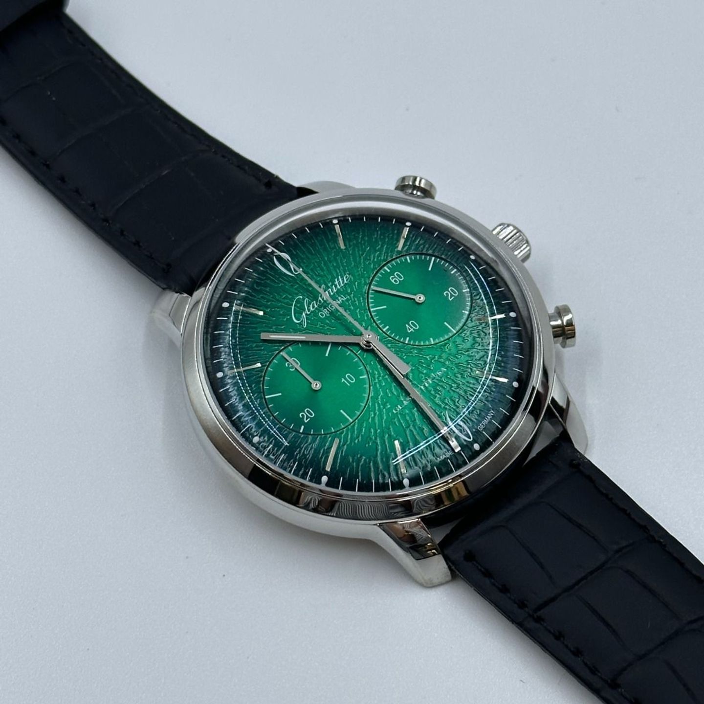 Glashütte Original Sixties Chronograph 1-39-34-05-22-04 (2024) - Groen wijzerplaat 42mm Staal (4/8)