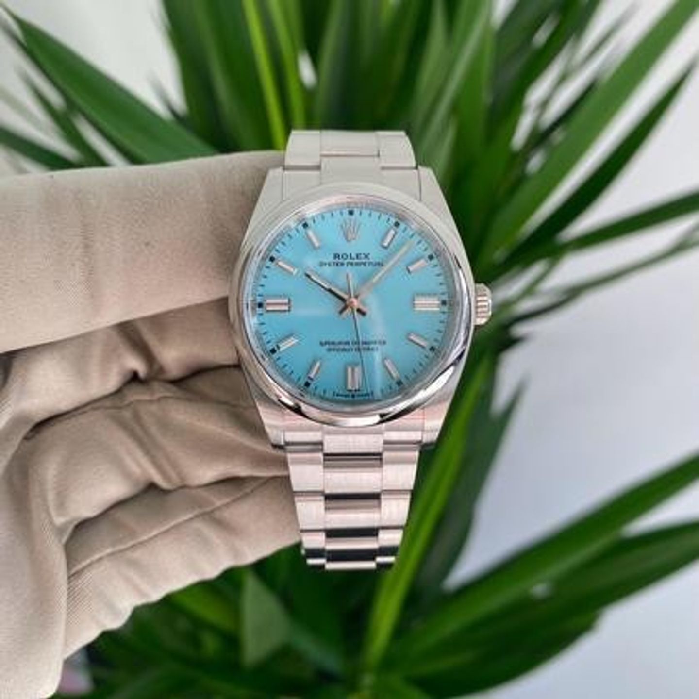 Rolex Oyster Perpetual 36 126000 (2022) - Blue dial 36 mm Steel case (2/8)