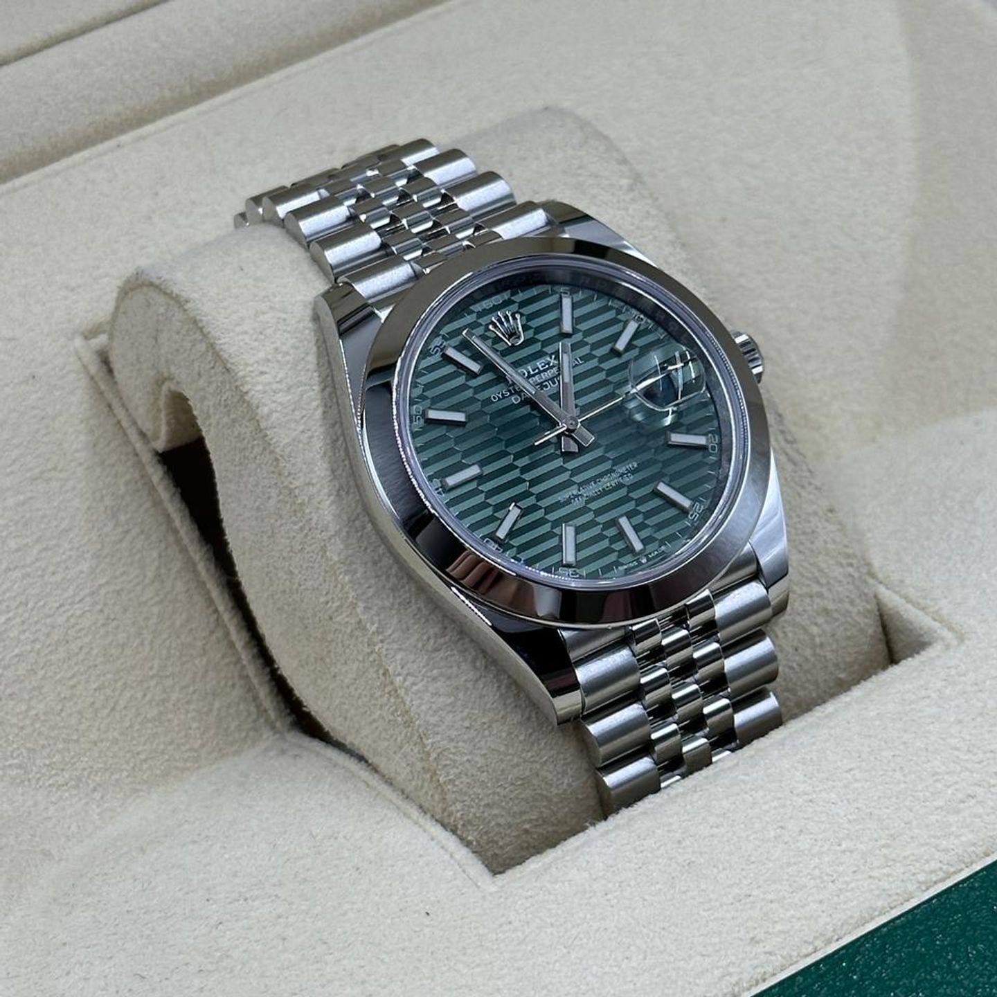 Rolex Datejust 126300 - (5/10)