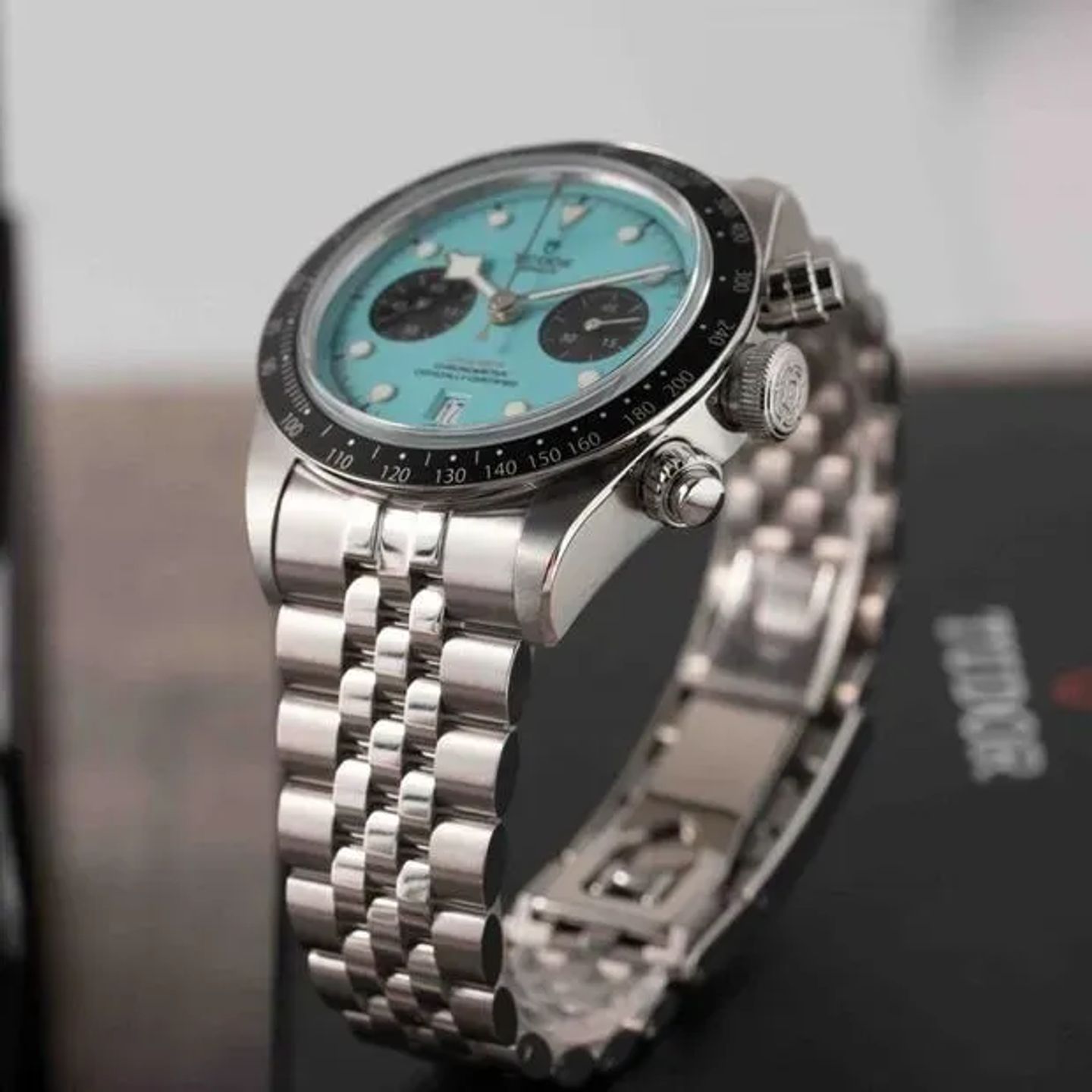 Tudor Black Bay Chrono 79360N (2025) - Turquoise dial 41 mm Steel case (5/6)