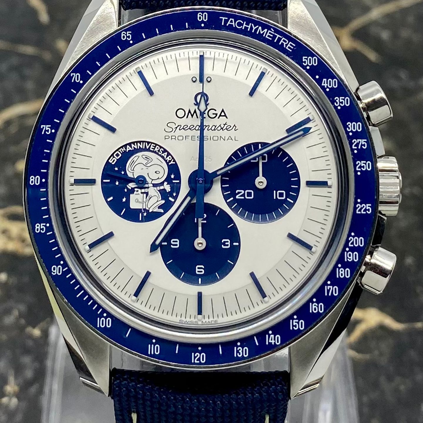Omega Speedmaster Professional Moonwatch 310.32.42.50.02.001 (2025) - Silver dial 42 mm Steel case (2/8)