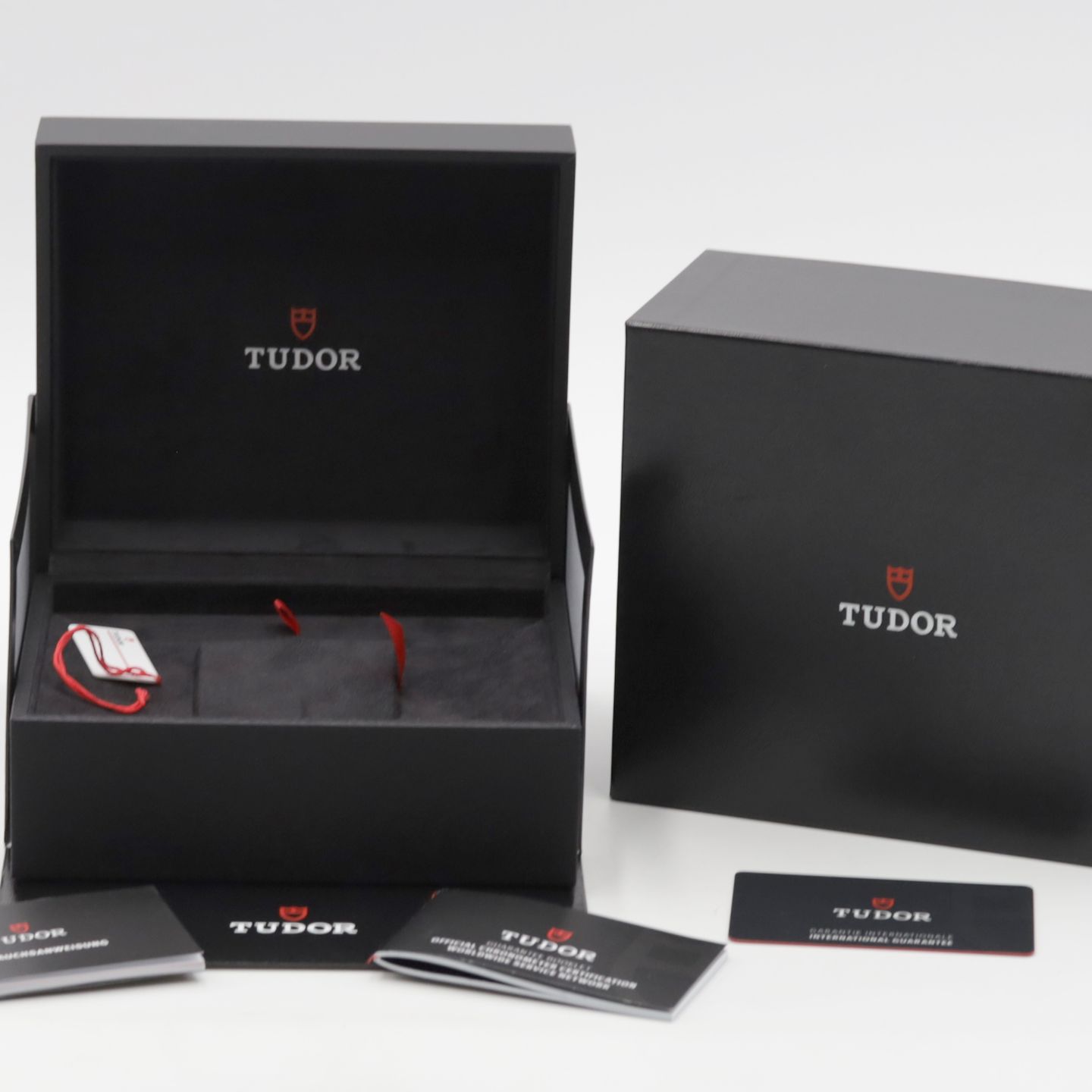 Tudor Black Bay Chrono 79360N (Unknown (random serial)) - Silver dial 41 mm Steel case (8/8)