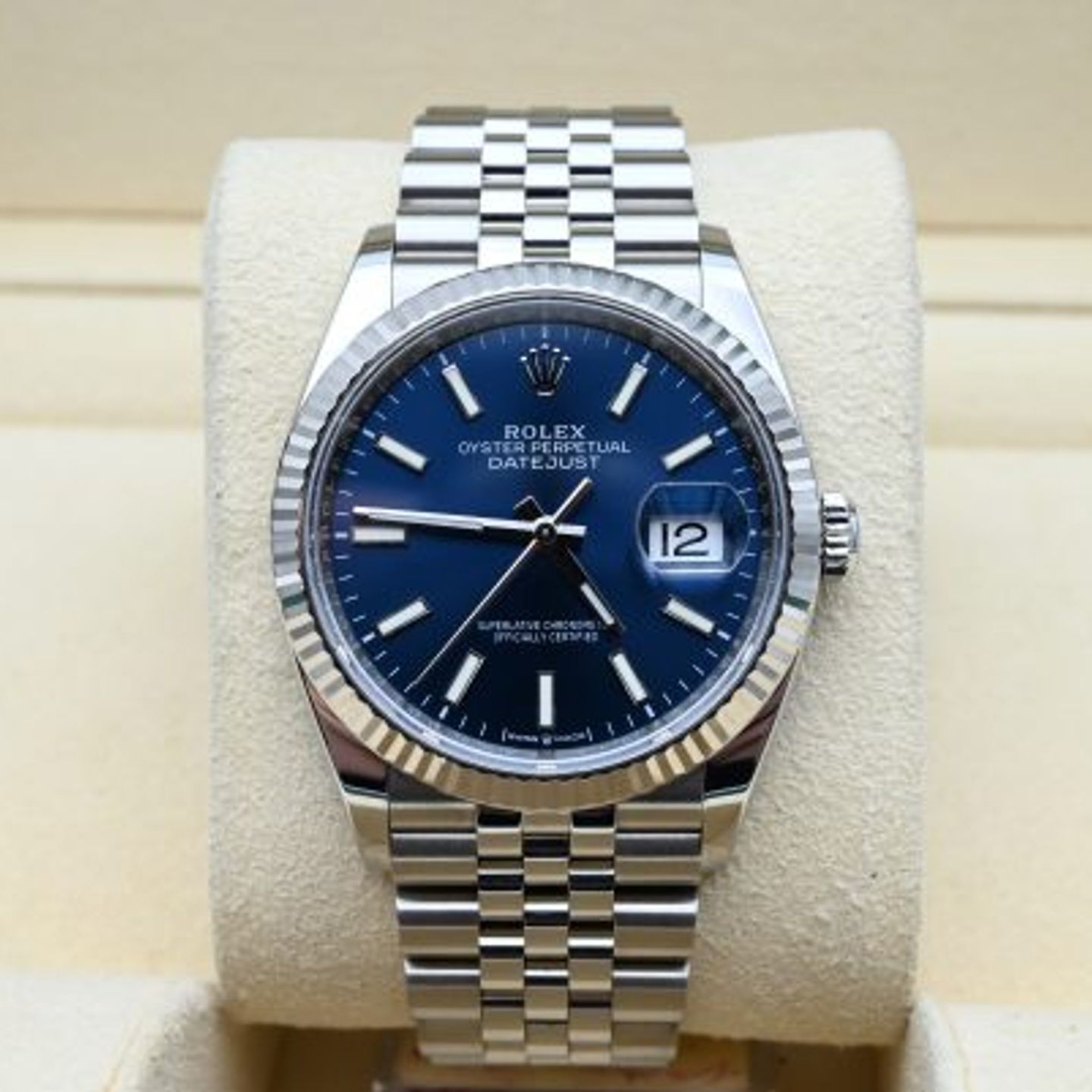 Rolex Datejust 36 126234 (2023) - Blauw wijzerplaat 36mm Staal (3/8)