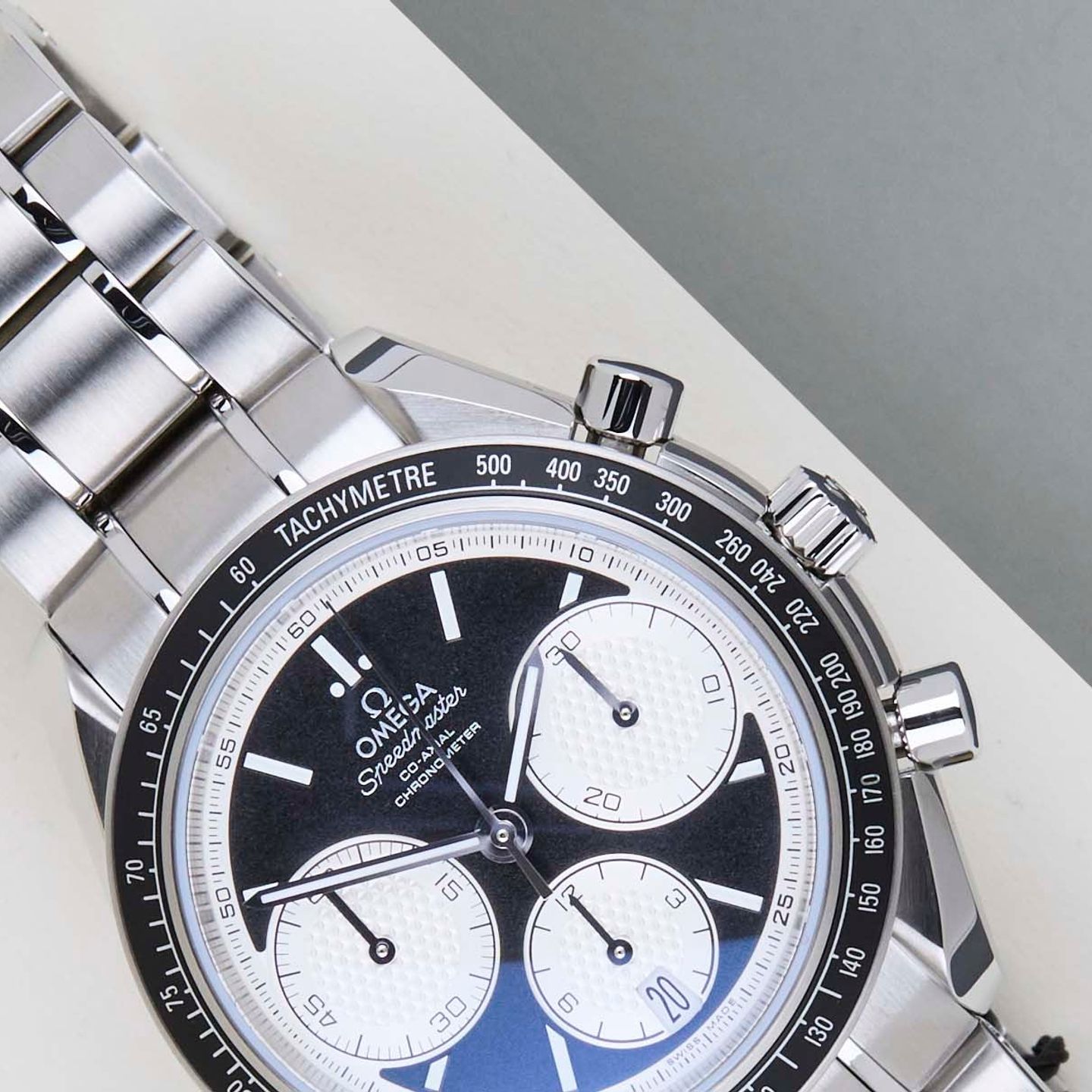Omega Speedmaster Racing 326.30.40.50.01.002 - (3/8)