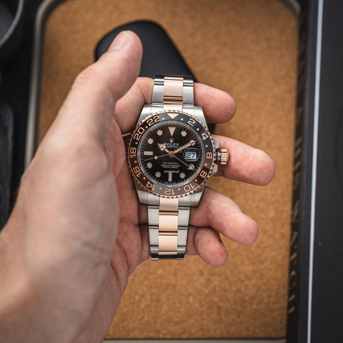 Rolex GMT-Master II 126711CHNR (2024) - Black dial 40 mm Gold/Steel case (5/8)