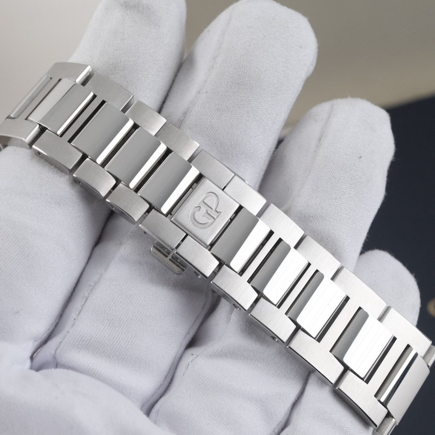 Girard-Perregaux Laureato 81010-11-634-11A - (8/8)