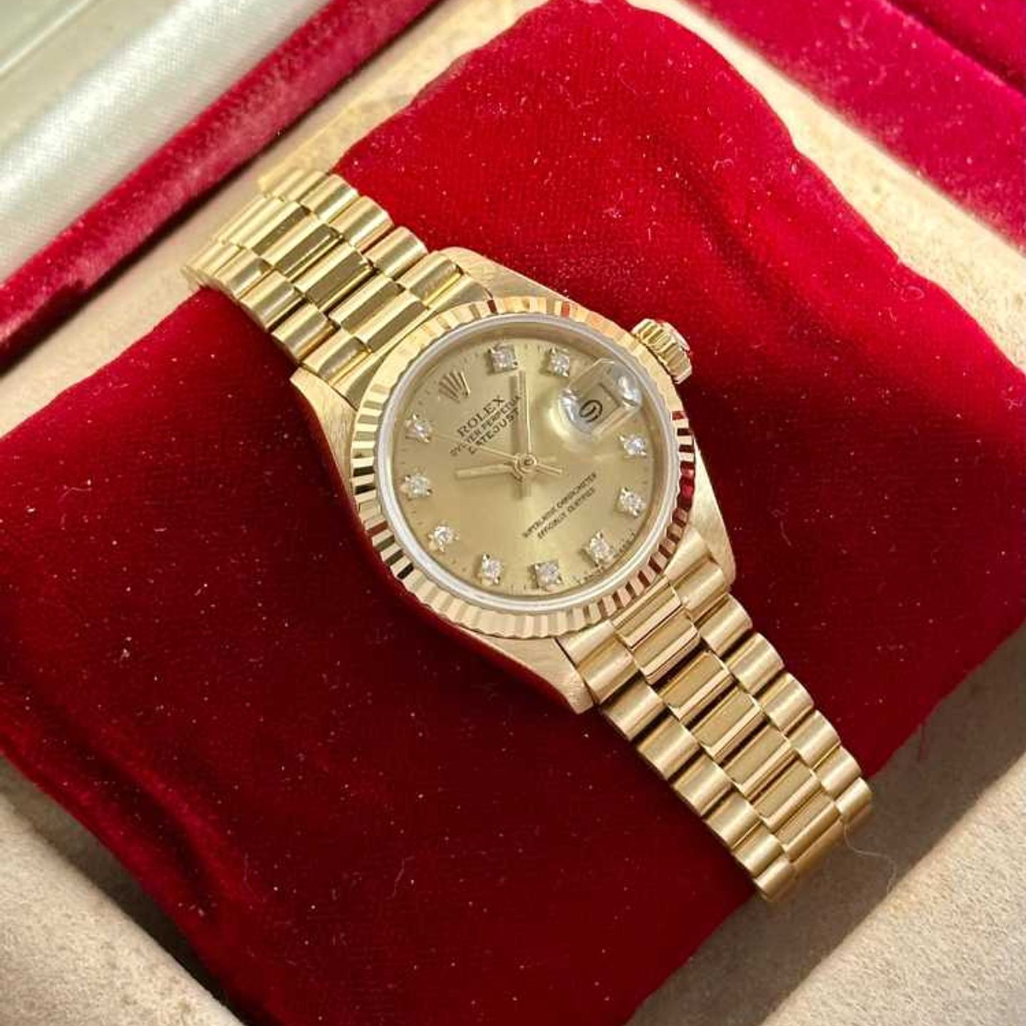Rolex Lady-Datejust 69178G (1989) - Gold dial 26 mm Yellow Gold case (2/8)