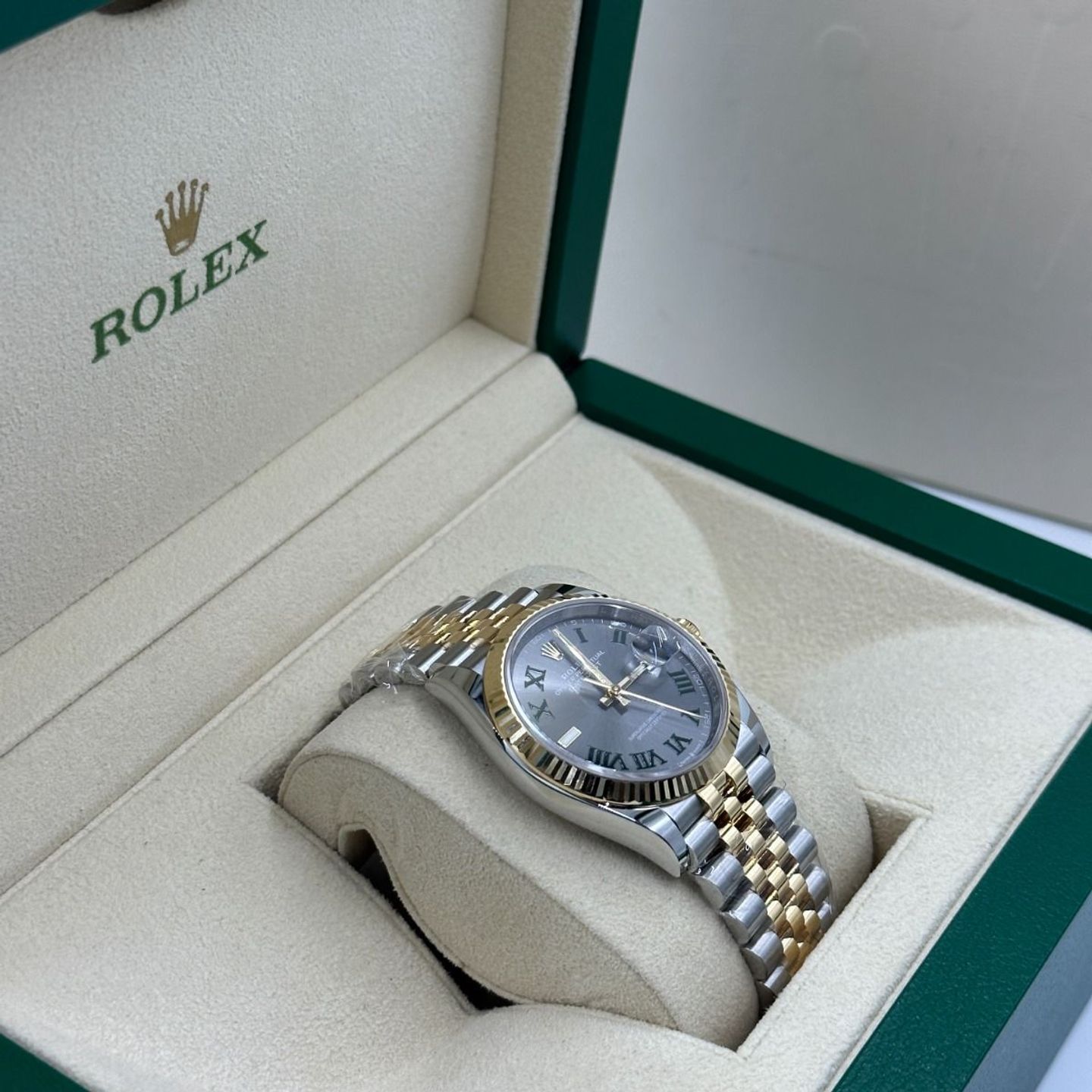 Rolex Datejust 36 126233 (2023) - Grey dial 36 mm Steel case (3/8)