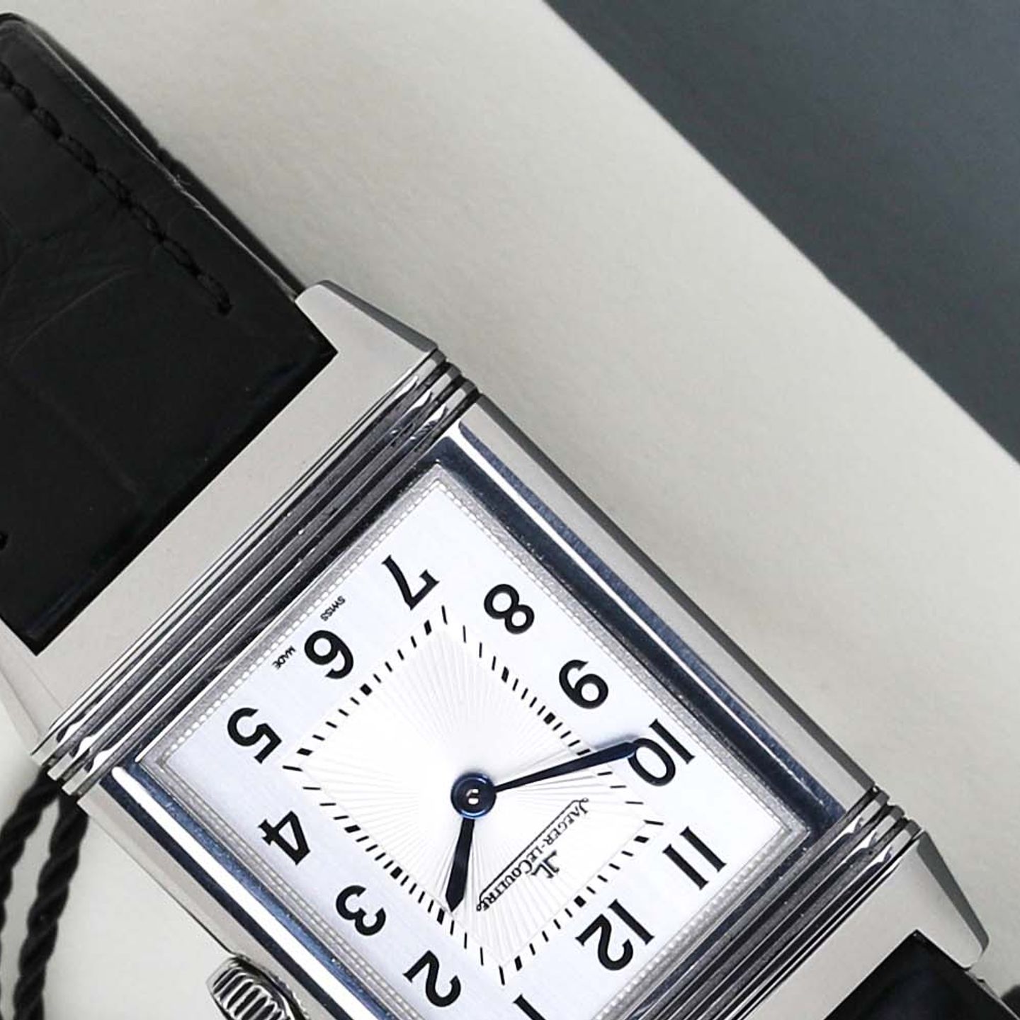 Jaeger-LeCoultre Reverso Classique Q2548440 (2021) - Silver dial 24 mm Steel case (4/8)