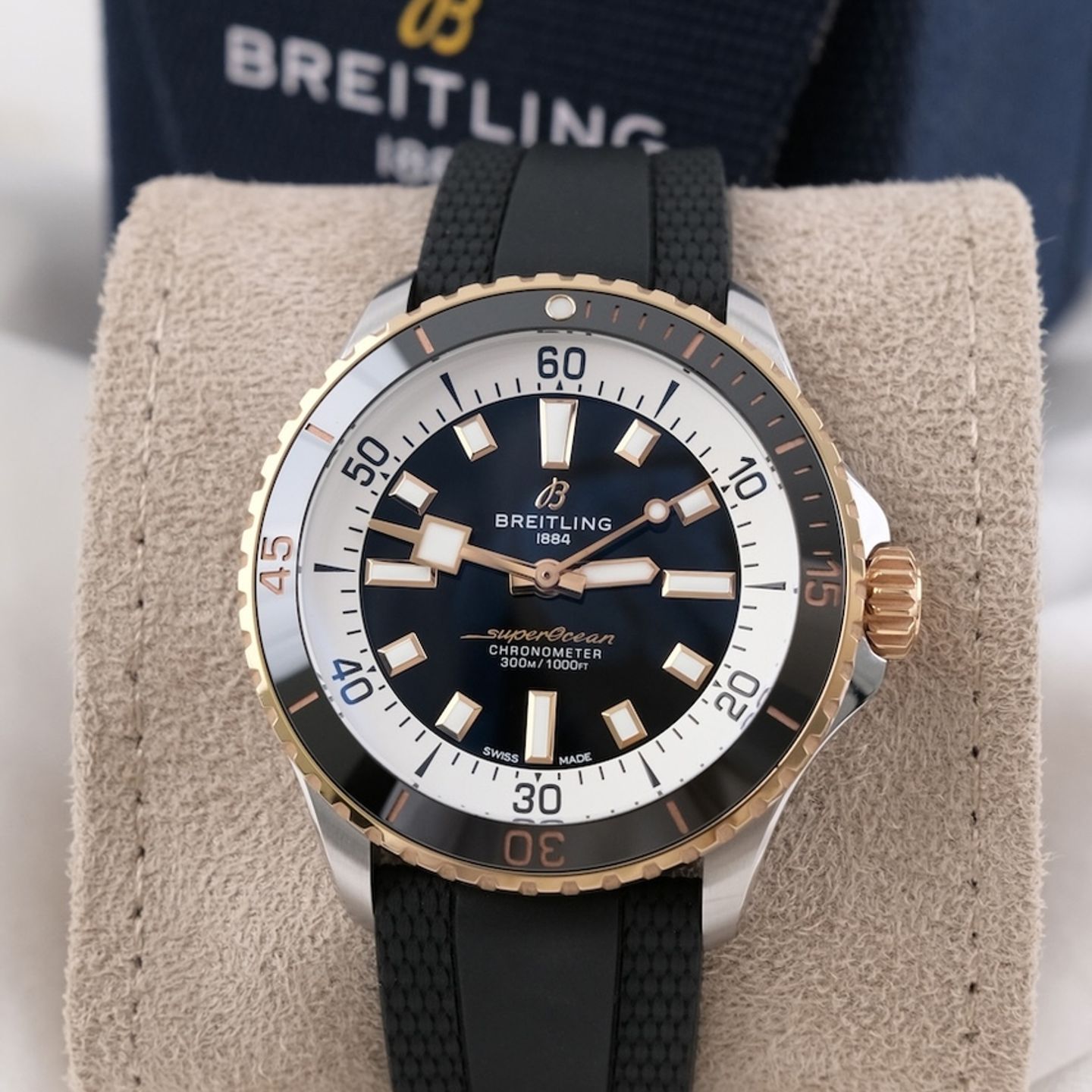 Breitling Superocean 42 U17375 - (1/8)