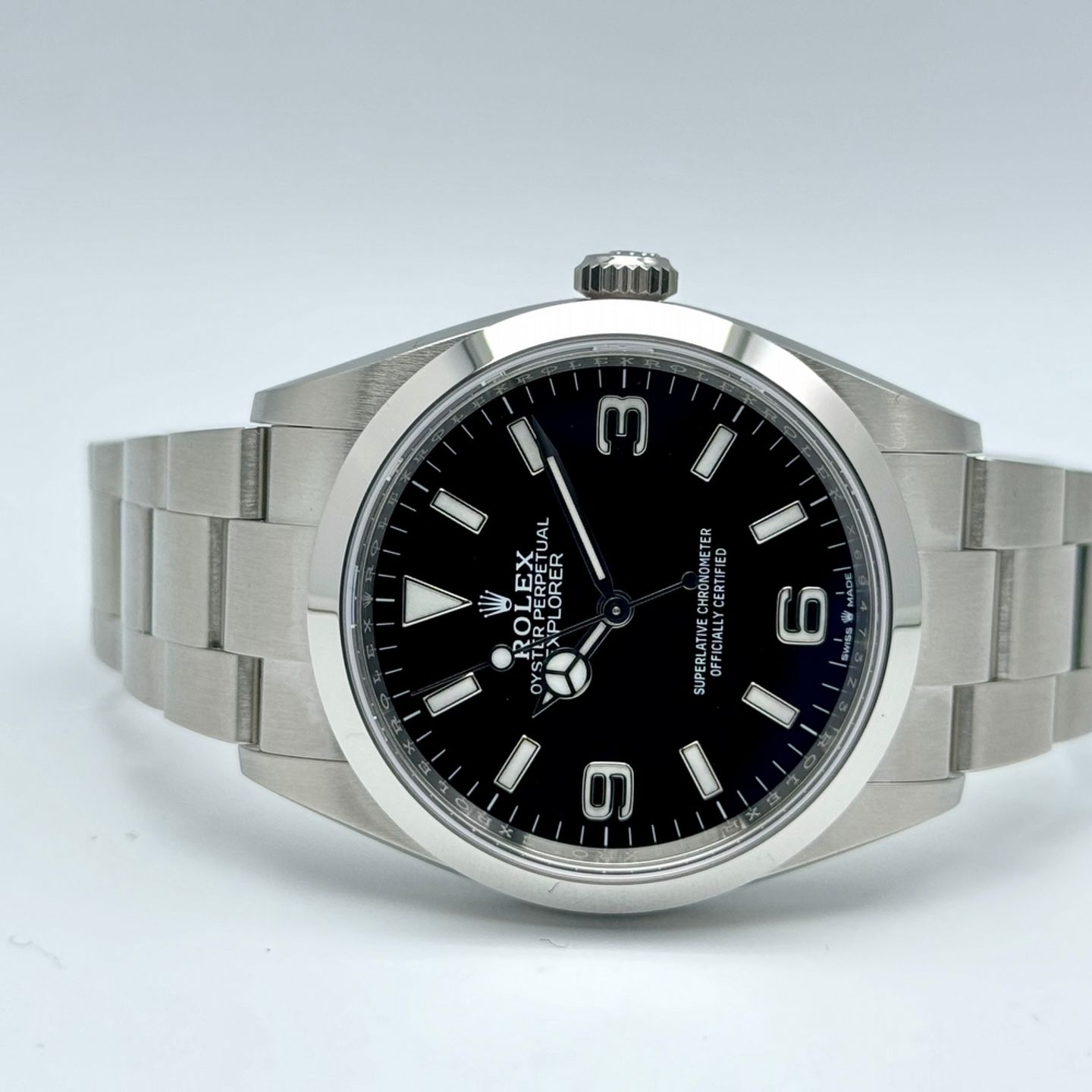 Rolex Explorer 124270 (2021) - Zwart wijzerplaat 36mm Staal (2/10)