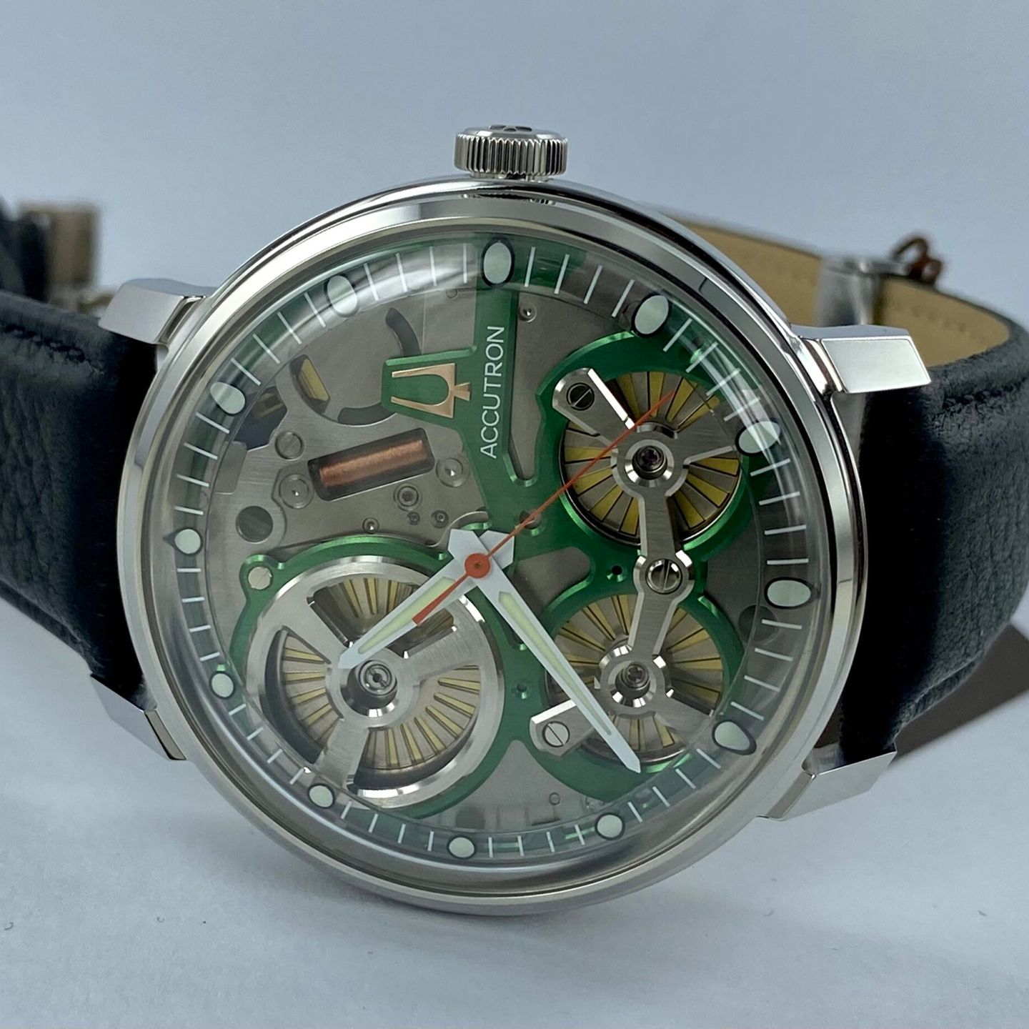 Bulova Accutron - (2023) - Zilver wijzerplaat 44mm Staal (1/6)