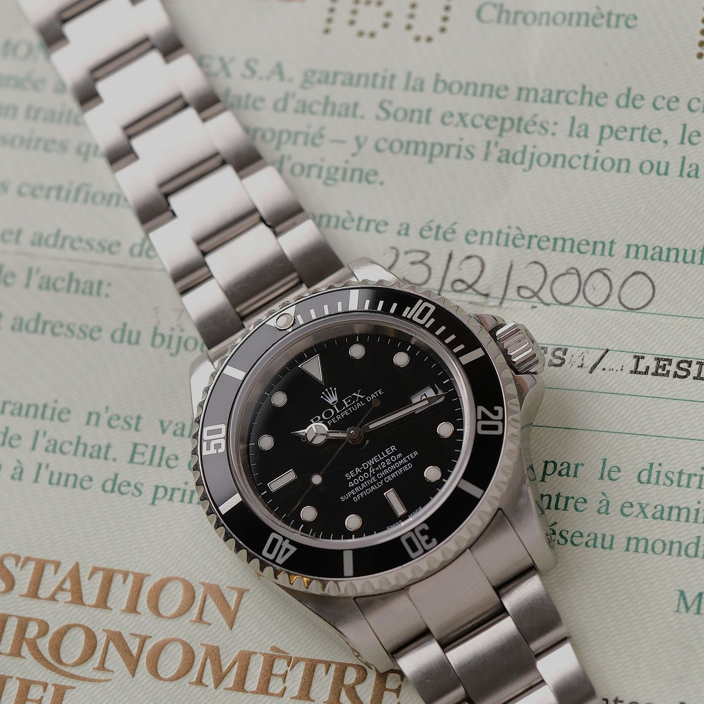 Rolex Sea-Dweller 4000 16600 (1990) - Black dial 40 mm Steel case (2/7)
