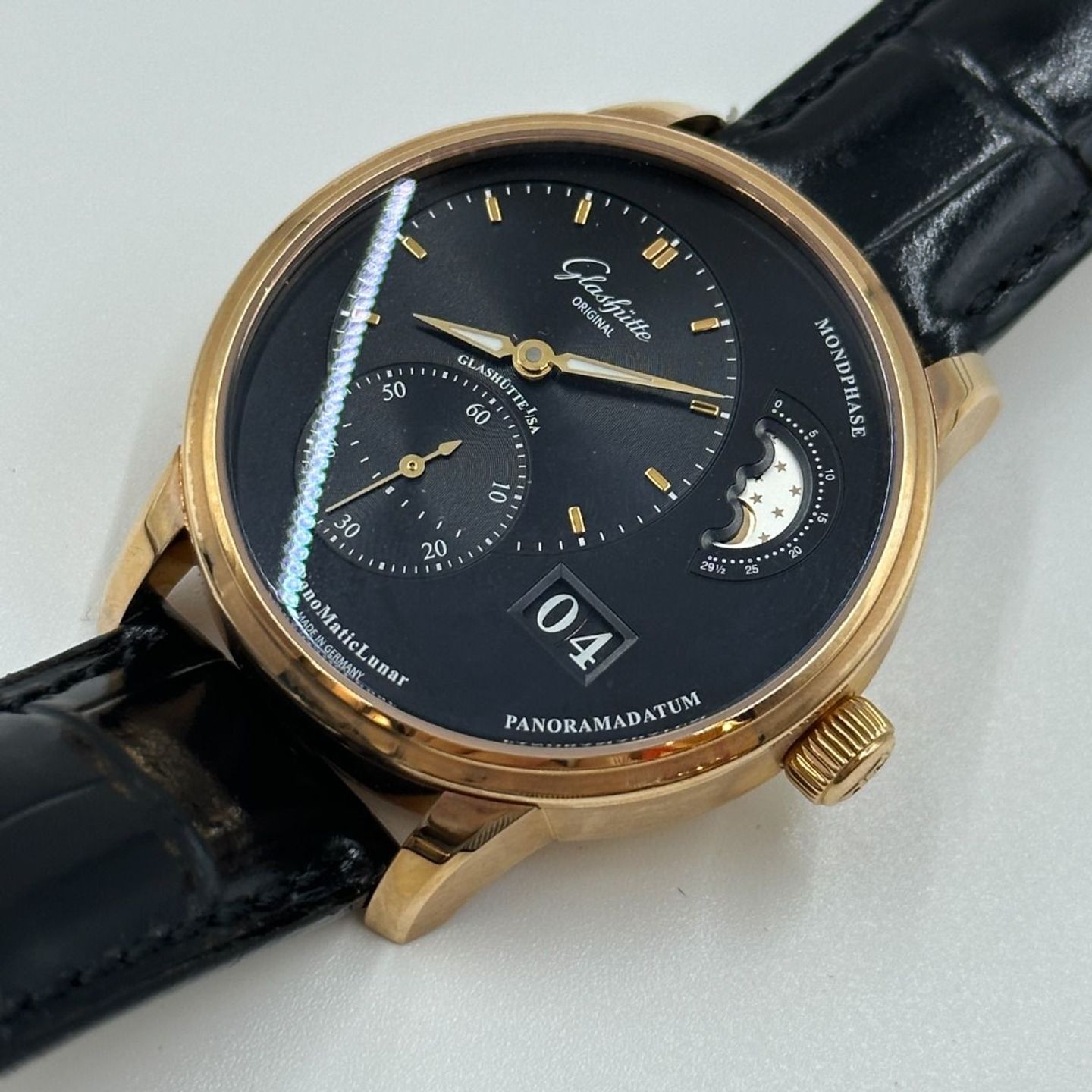 Glashütte Original PanoMaticLunar 1-90-02-49-35-30 (2024) - Black dial 40 mm Red Gold case (3/8)