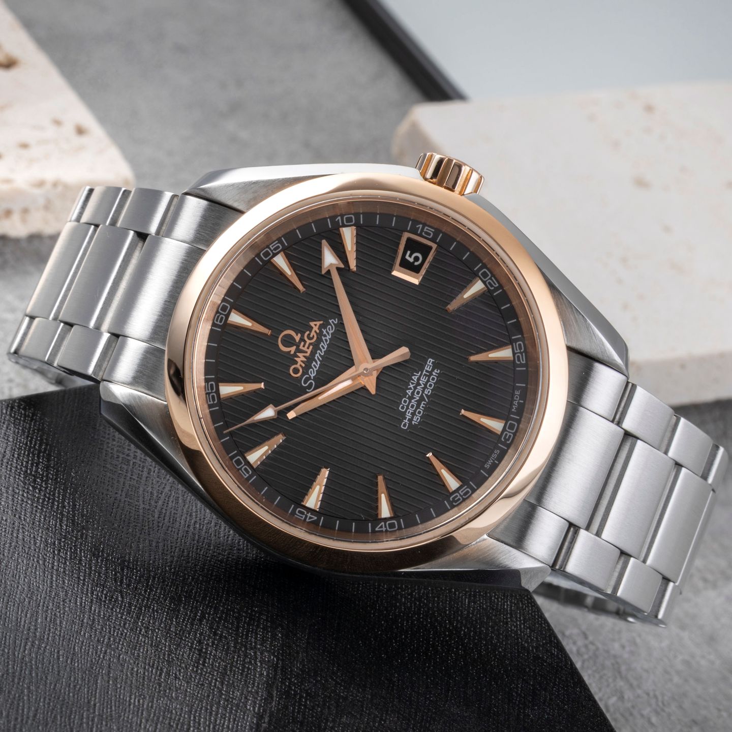 Omega Seamaster Aqua Terra 231.20.39.21.06.003 (Unknown (random serial)) - Grey dial 39 mm Steel case (2/8)