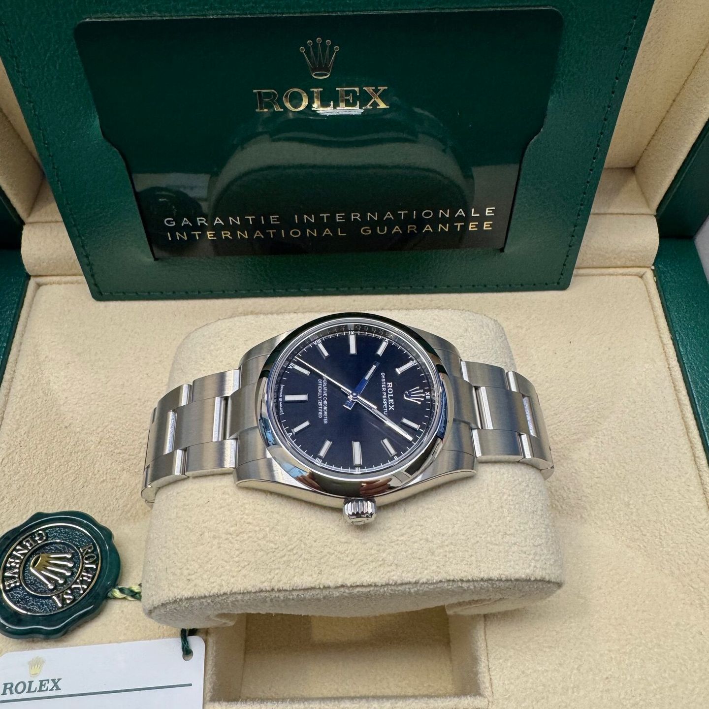 Rolex Oyster Perpetual 36 126000 - (3/6)