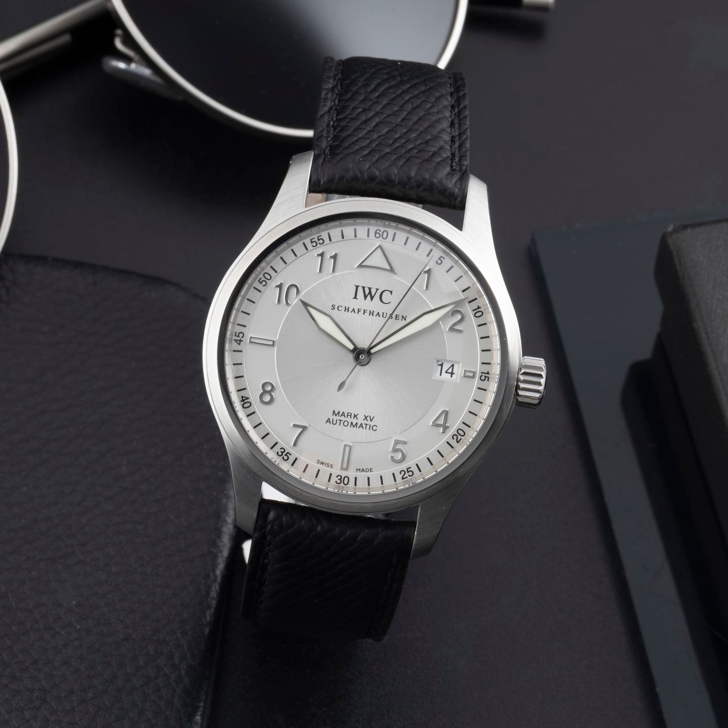 IWC Pilot Mark IW325313 (2005) - Silver dial 38 mm Steel case (1/8)