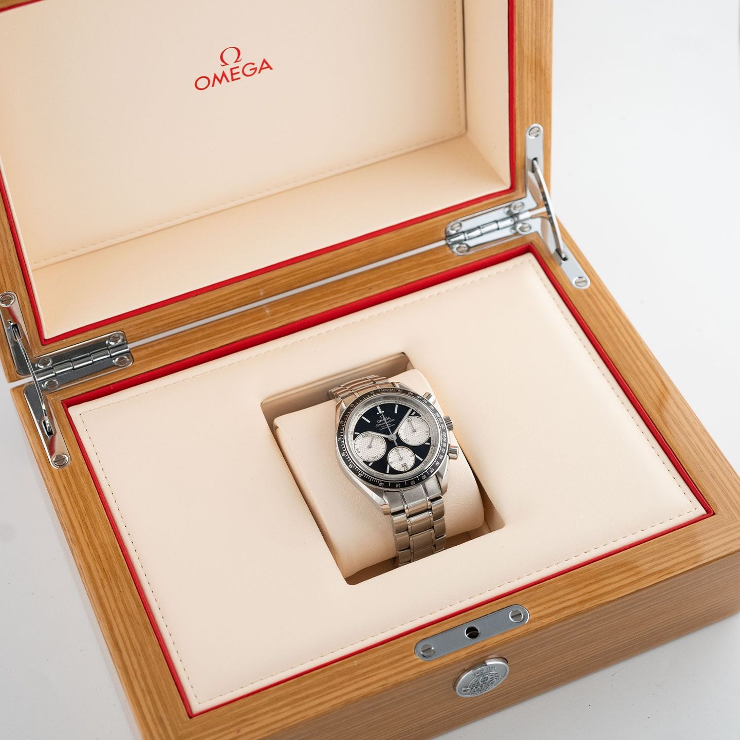 Omega Speedmaster Racing 326.30.40.50.01.002 - (5/5)