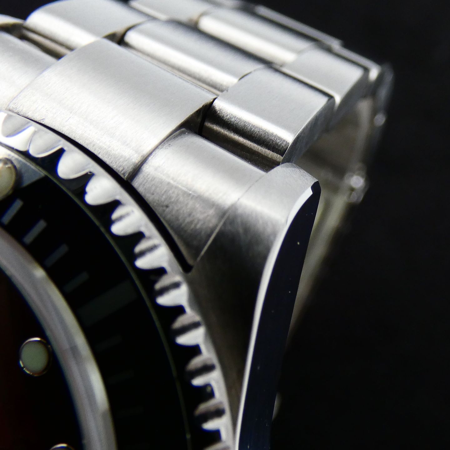 Rolex Sea-Dweller 4000 16600 (2004) - Black dial 40 mm Steel case (4/5)