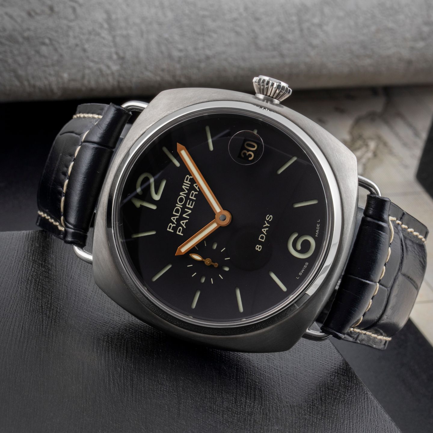 Panerai Radiomir 8 Days PAM00346 (Unknown (random serial)) - Brown dial 45 mm Titanium case (2/8)