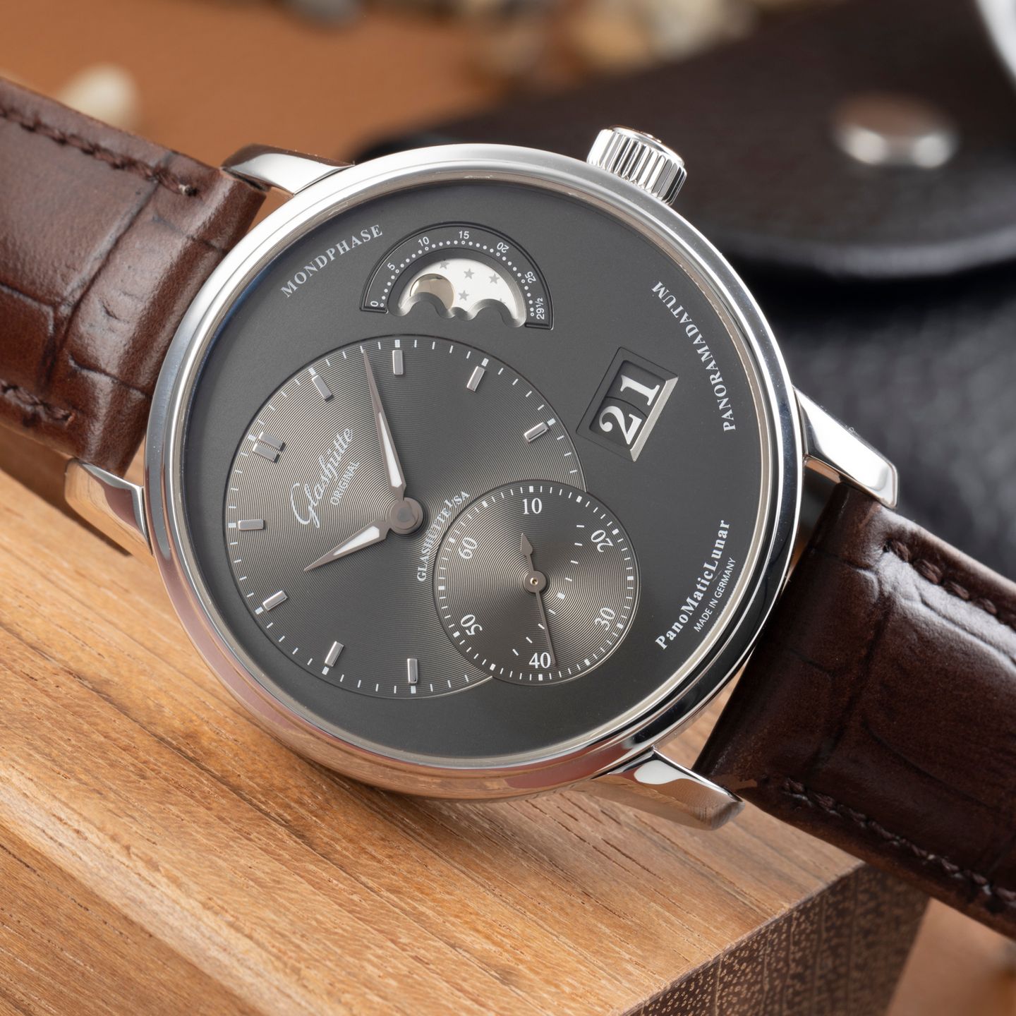 Mühle Glashütte 29er Big M1-25-33-MB (2022) - Zwart wijzerplaat 43mm Staal (2/8)