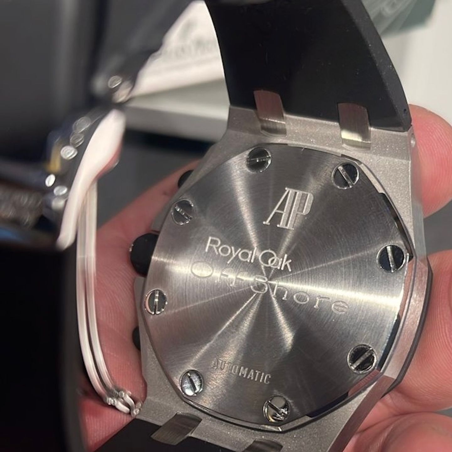 Audemars Piguet Royal Oak Offshore Chronograph 25940SK.OO.D002CA.01.A (2010) - Zwart wijzerplaat 42mm Staal (3/5)