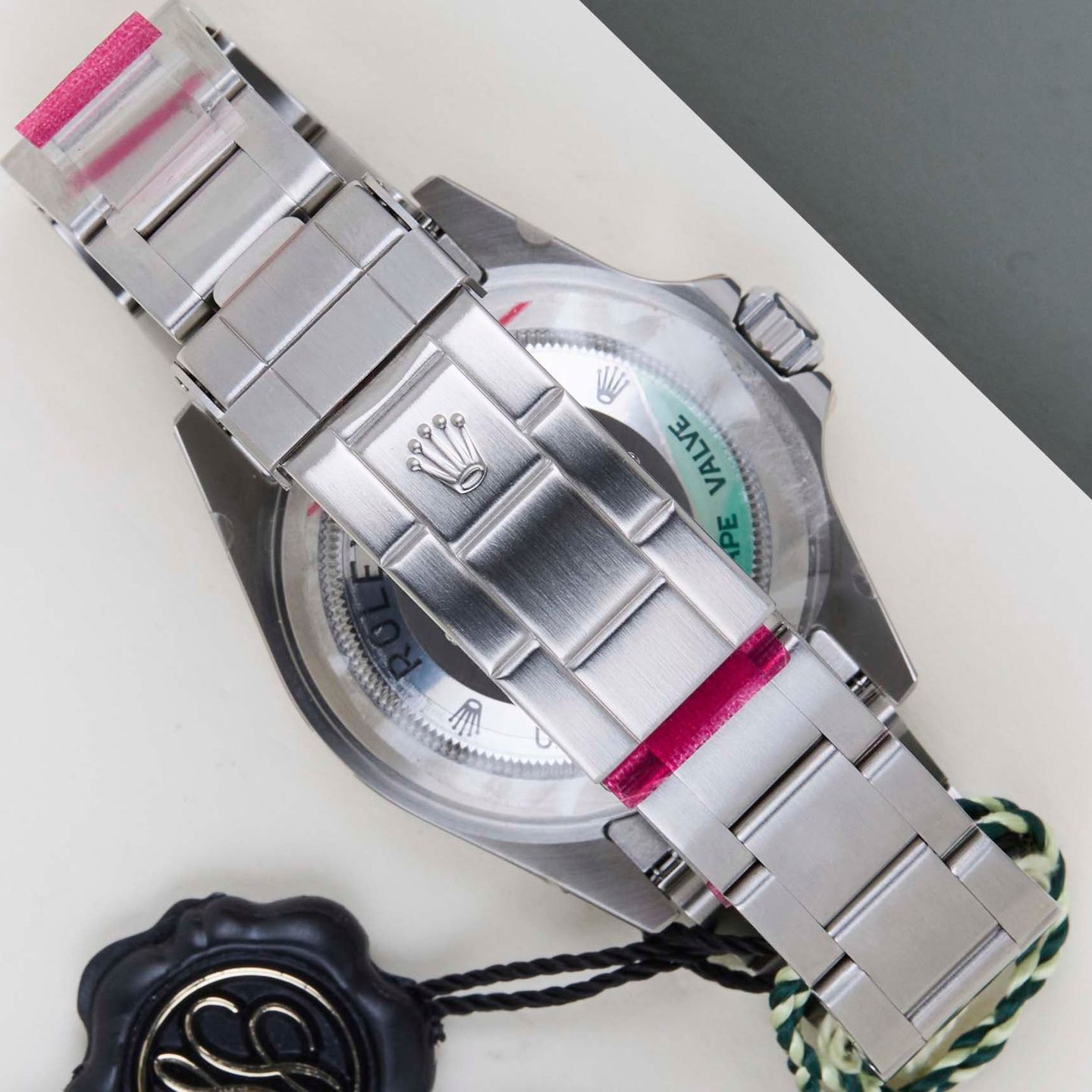 Rolex Sea-Dweller 4000 16600 (2007) - Black dial 40 mm Steel case (7/8)