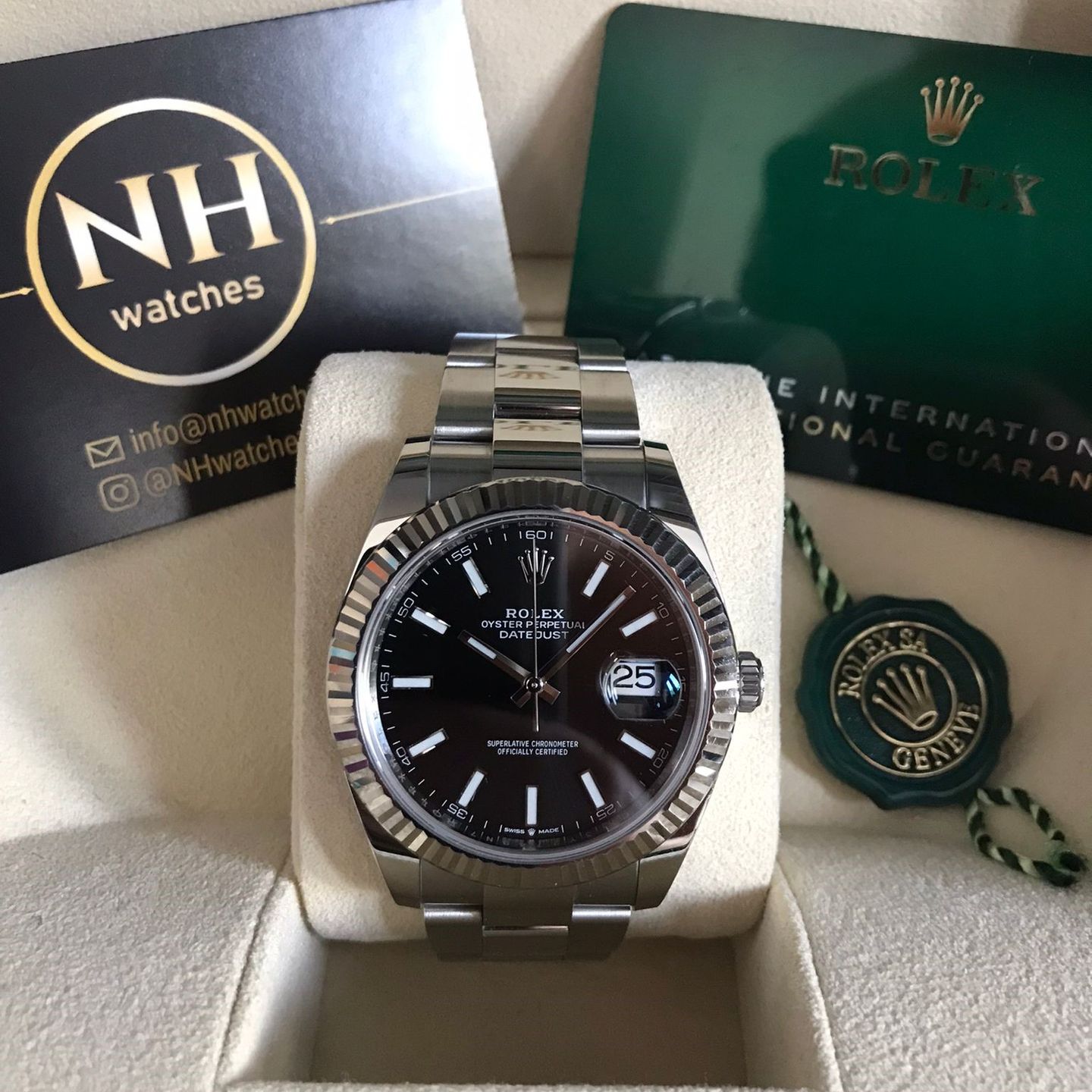 Rolex Datejust 41 126334 (2021) - Zwart wijzerplaat 41mm Staal (1/4)