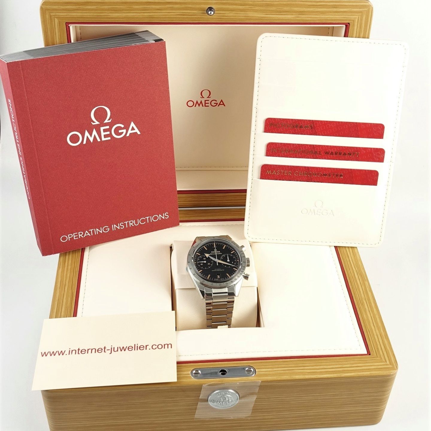 Omega Speedmaster '57 332.10.41.51.01.001 (2024) - Black dial 41 mm Steel case (8/8)