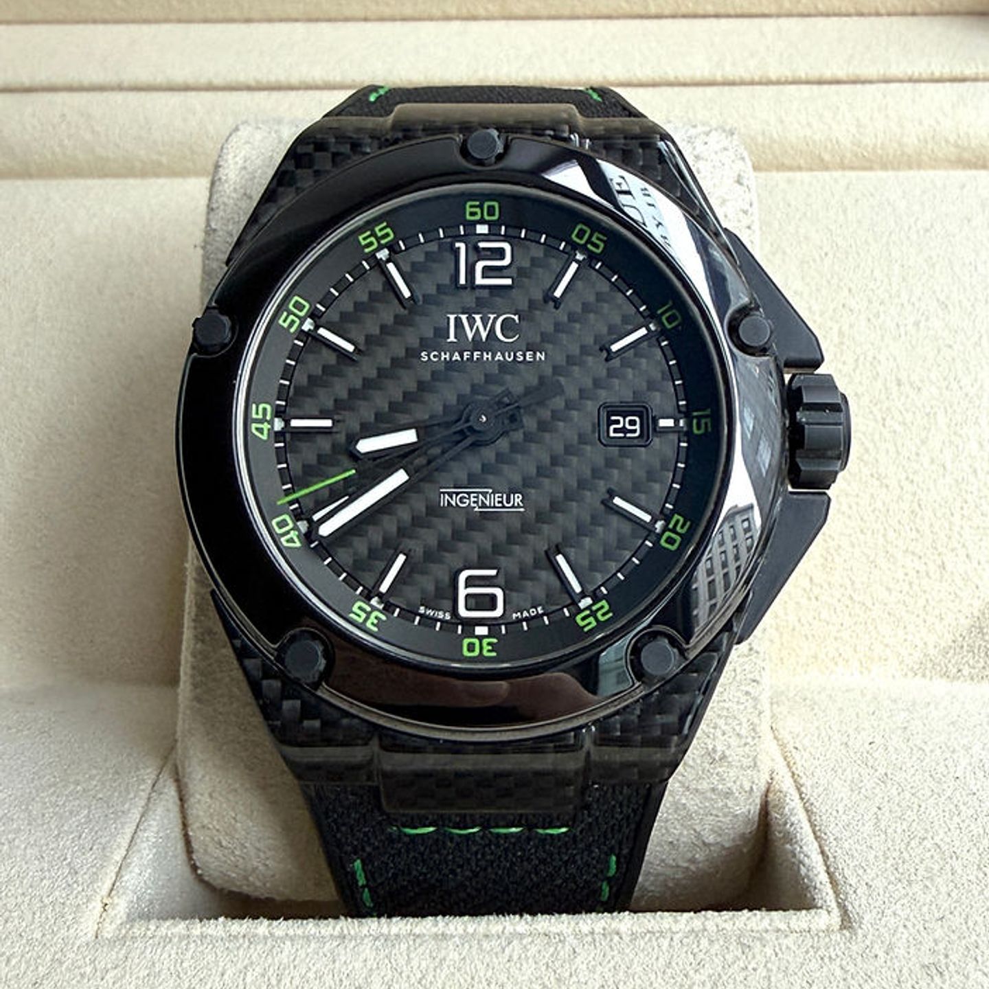 IWC Ingenieur Automatic IW322404 (2017) - Black dial 46 mm Carbon case (3/21)