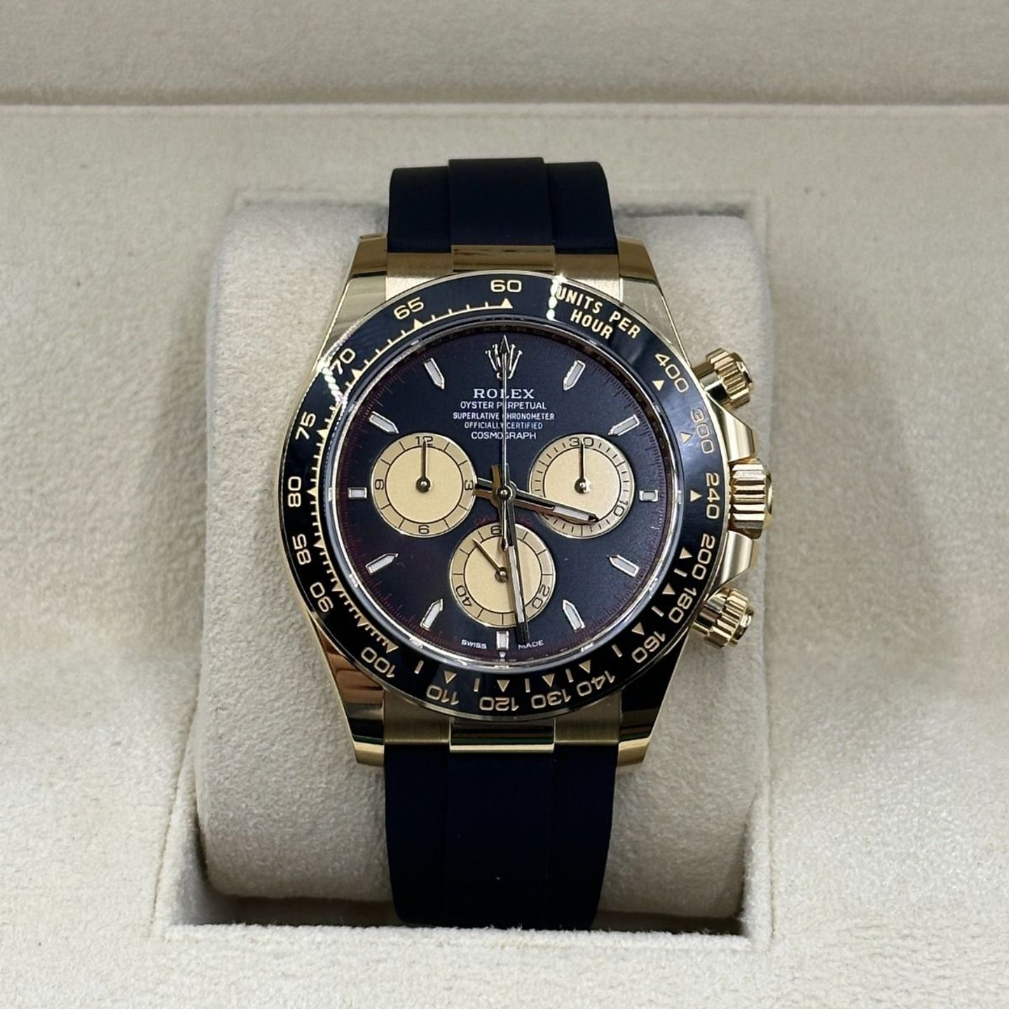 Rolex Daytona 126518LN (2024) - Black dial 40 mm Yellow Gold case (5/8)