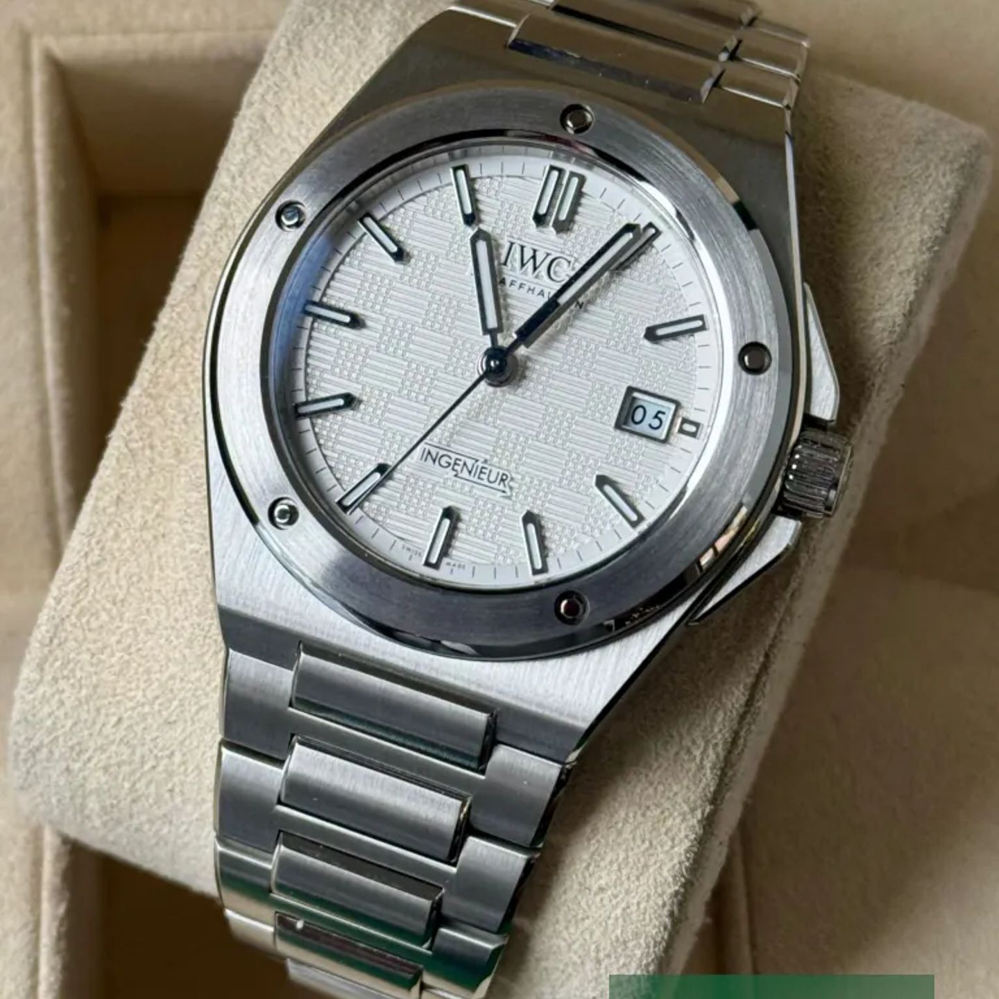 IWC Ingenieur Automatic IW328902 - (3/7)