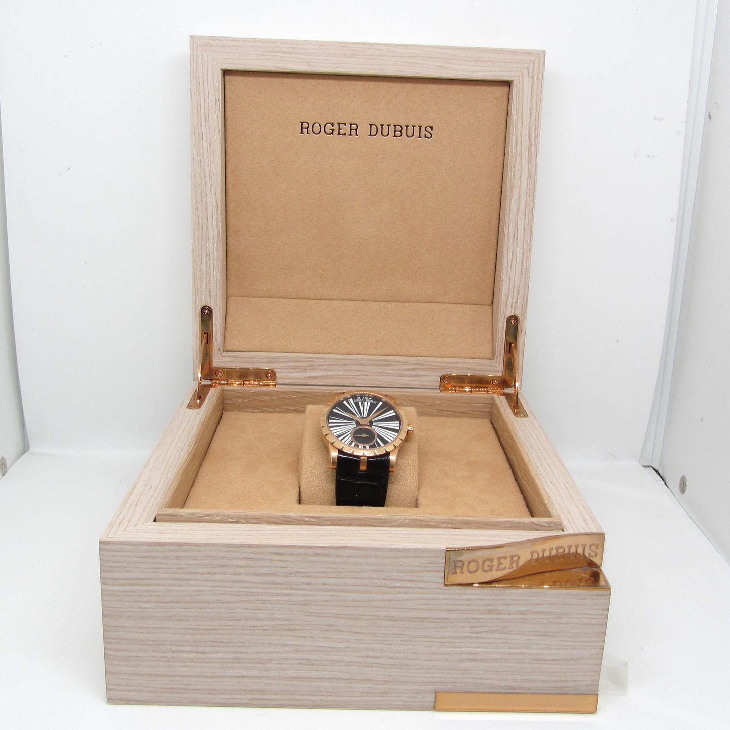 Roger Dubuis Excalibur RDDBEX0274 (Unknown (random serial)) - Black dial 37 mm Rose Gold case (3/6)
