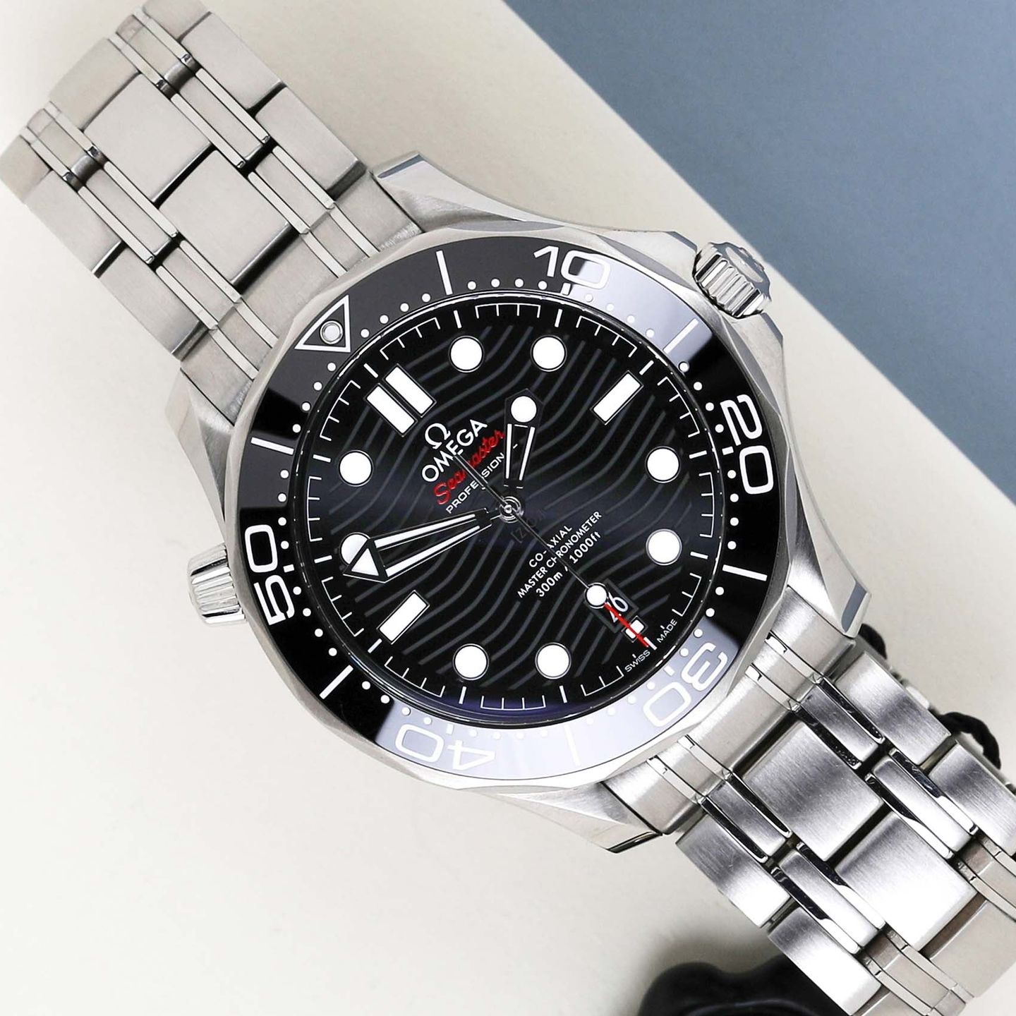 Omega Seamaster Diver 300 M 210.30.42.20.01.001 (2022) - Zwart wijzerplaat 42mm Staal (1/8)