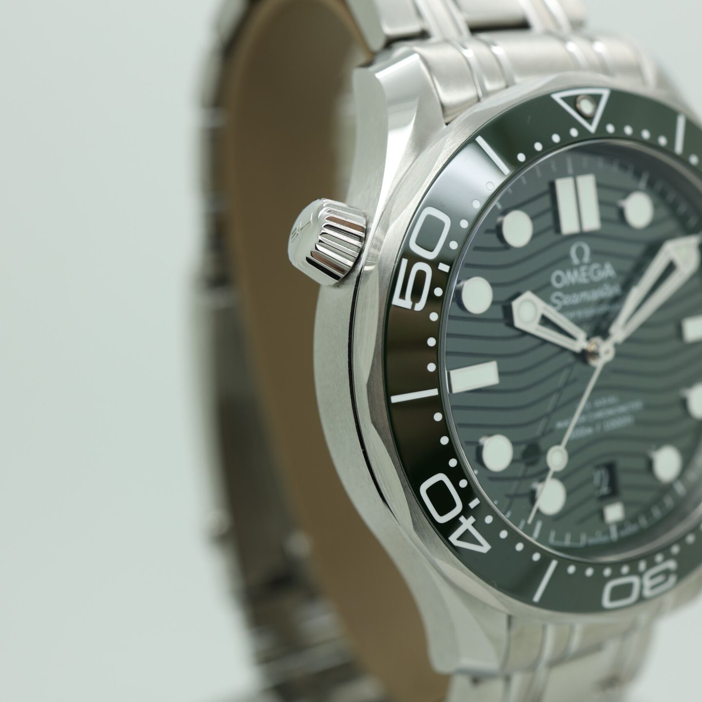 Omega Seamaster Diver 300 M 210.30.42.20.10.001 (2025) - Groen wijzerplaat 42mm Staal (4/8)