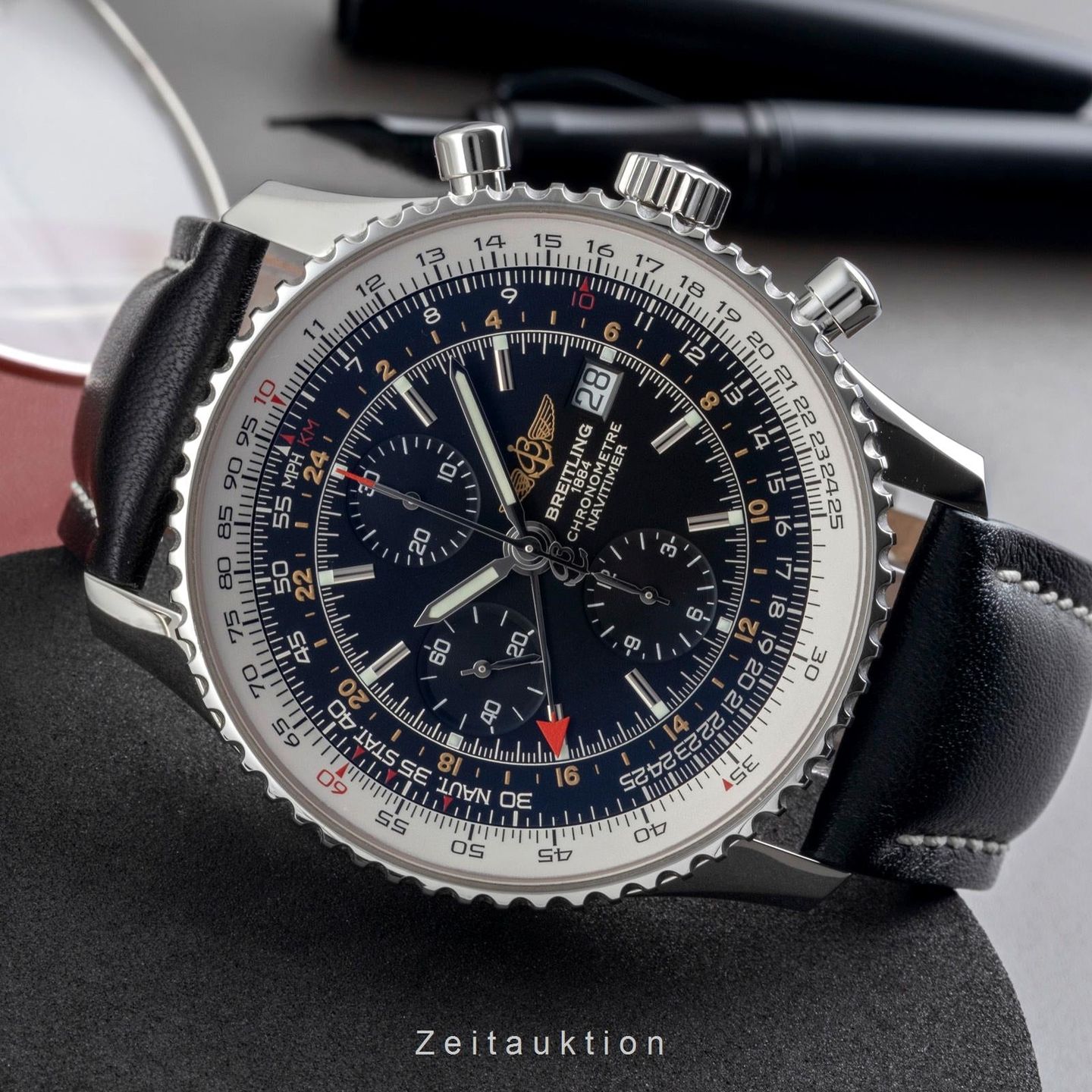 Breitling Navitimer World A24322 - (2/8)