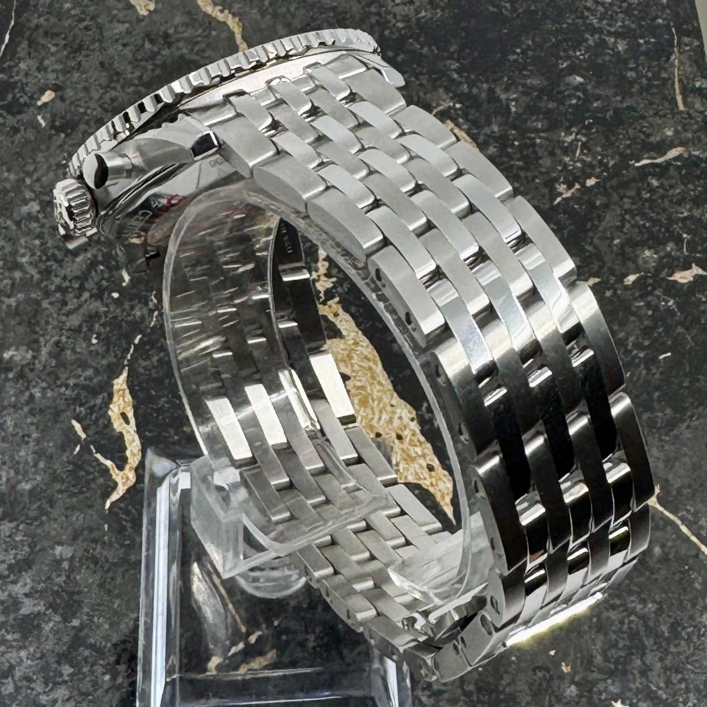 Breitling Navitimer 1 B01 Chronograph AB0138211B1A1 (2026) - Zwart wijzerplaat 43mm Staal (6/8)