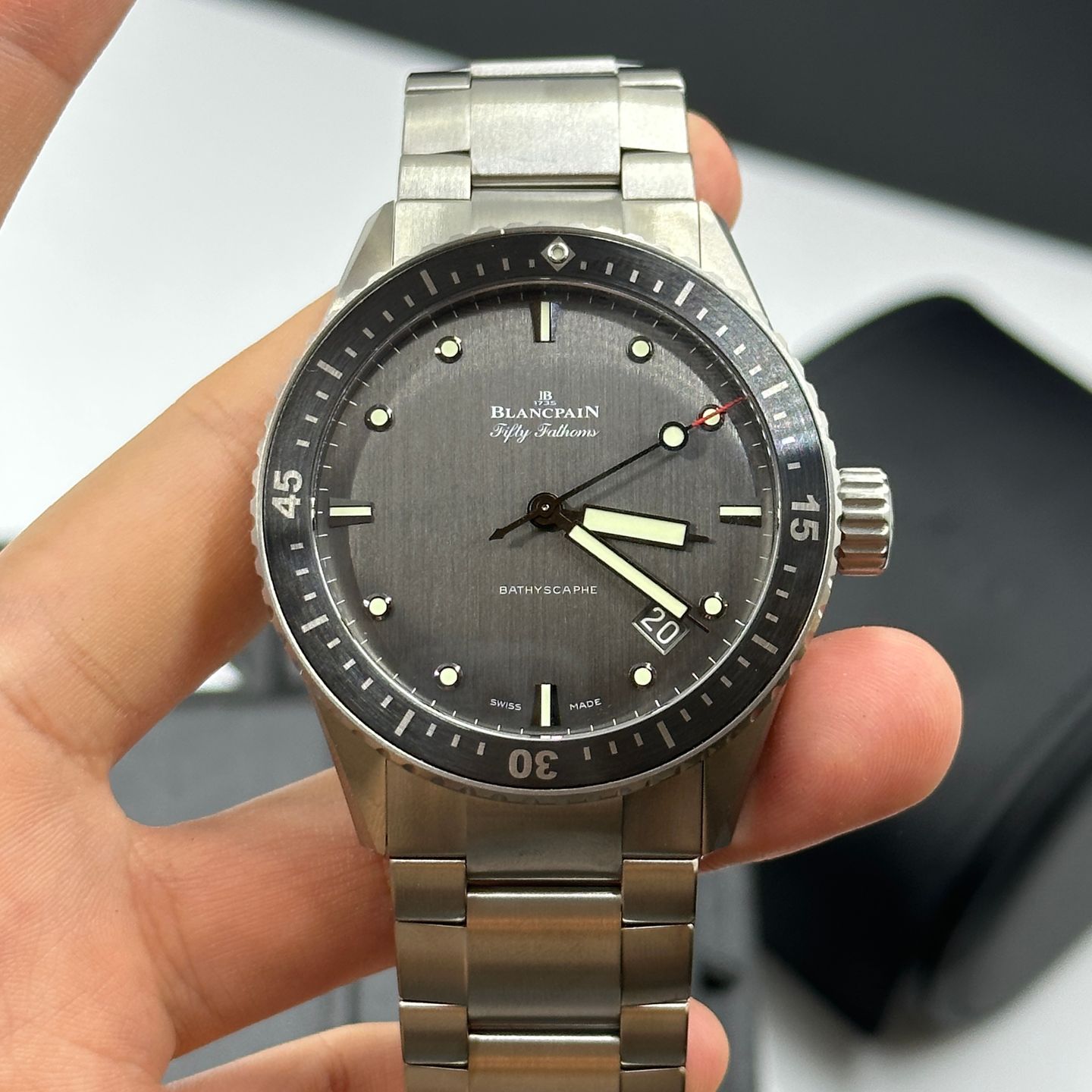 Blancpain Fifty Fathoms Bathyscaphe 5000-1210-98S (2024) - Unknown dial Unknown Unknown case (4/8)