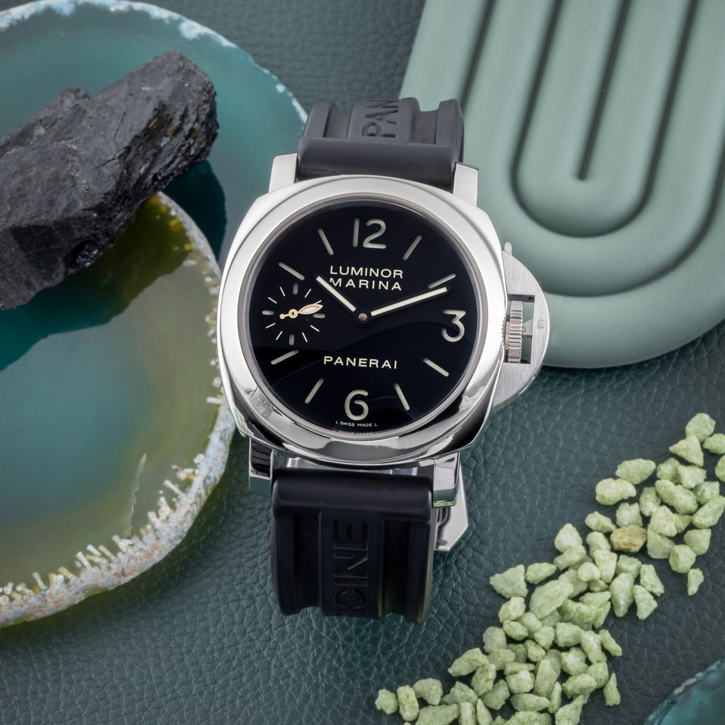 Panerai Luminor Marina PAM00111 (Unknown (random serial)) - Black dial 44 mm Steel case (2/8)