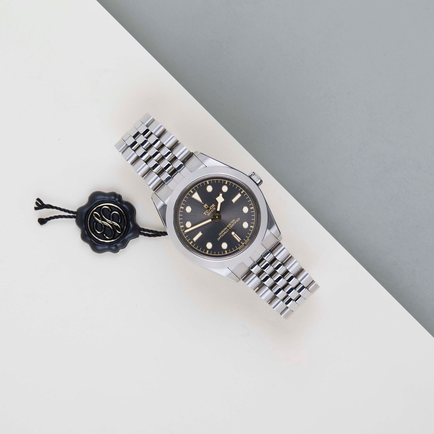 Tudor Black Bay 79660 - (2/8)