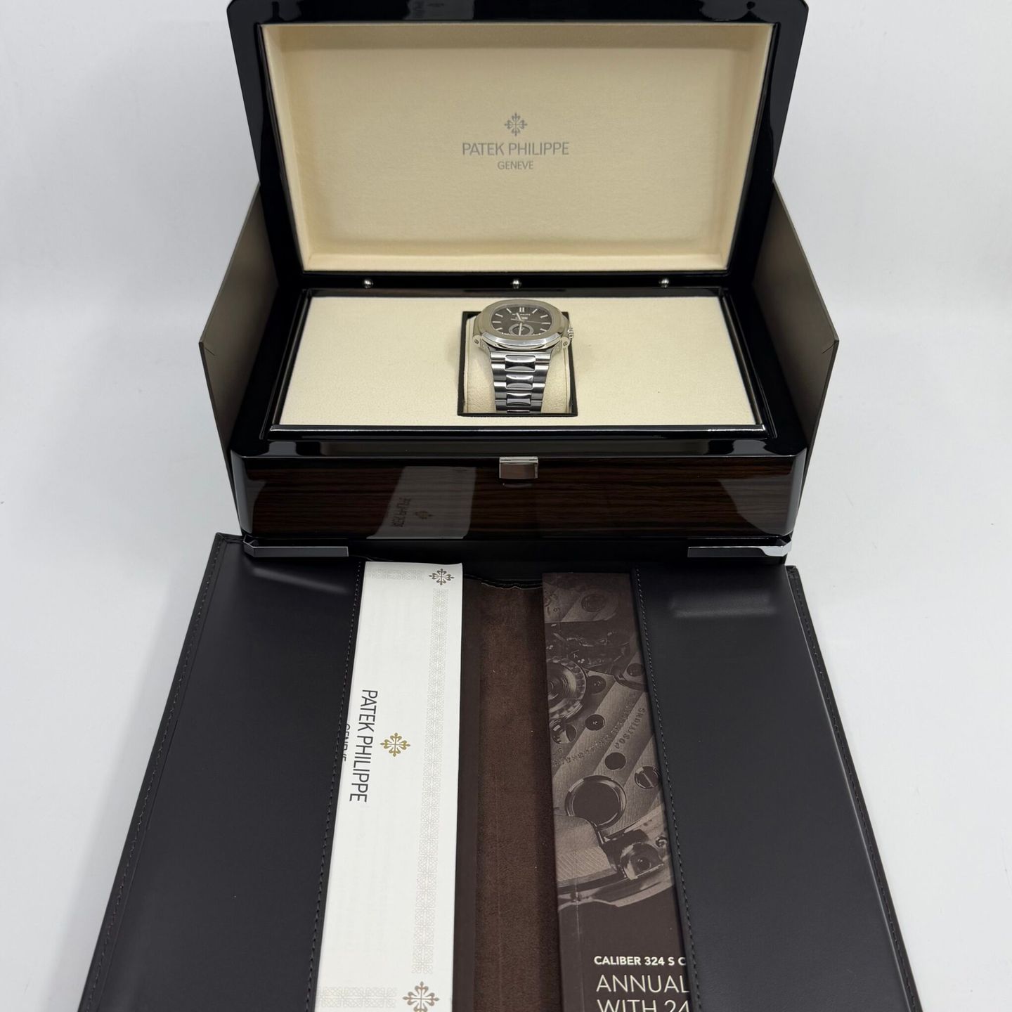 Patek Philippe Nautilus 5726/1A-001 - (4/8)